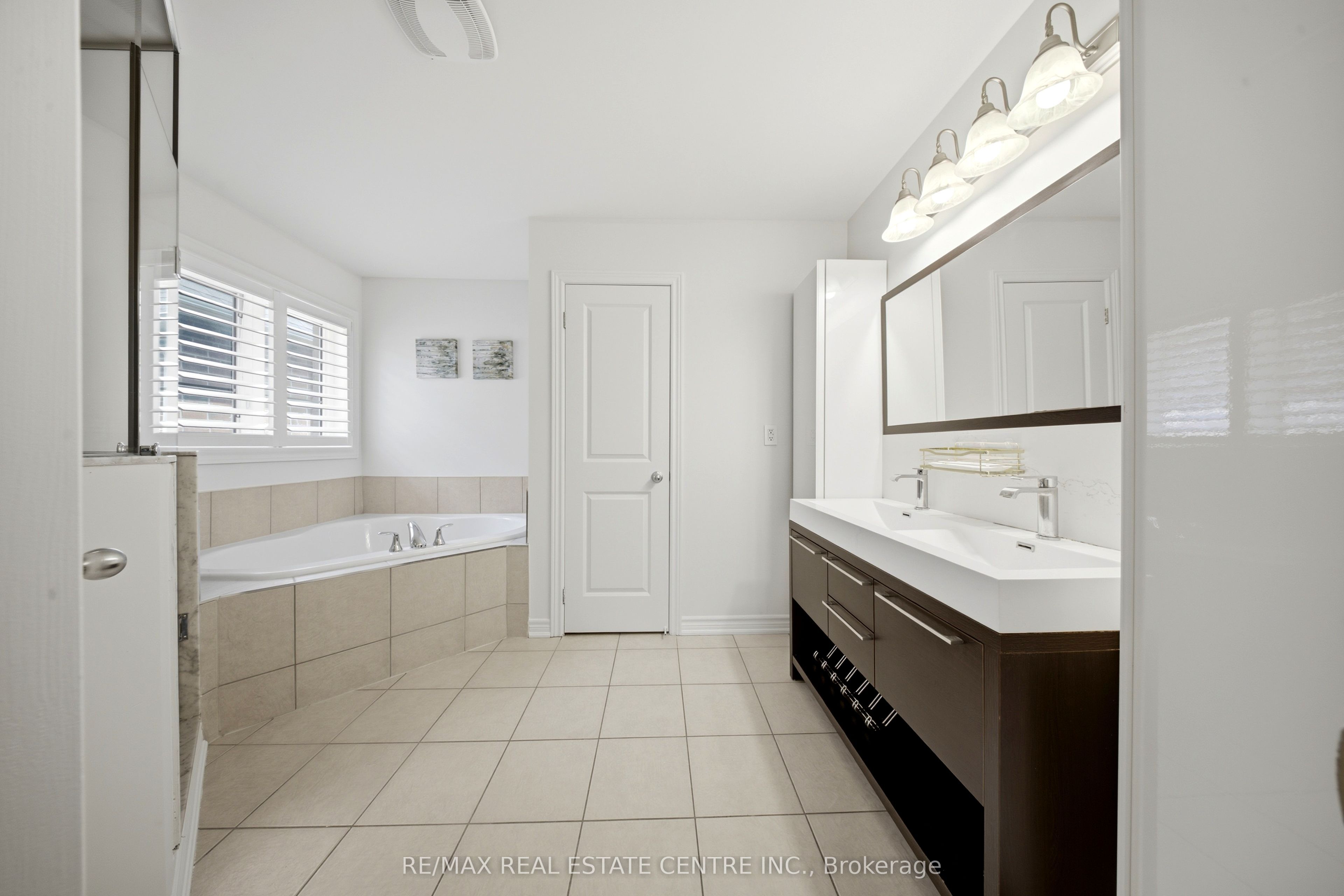 567 Bridgeview Road Property Photo 27