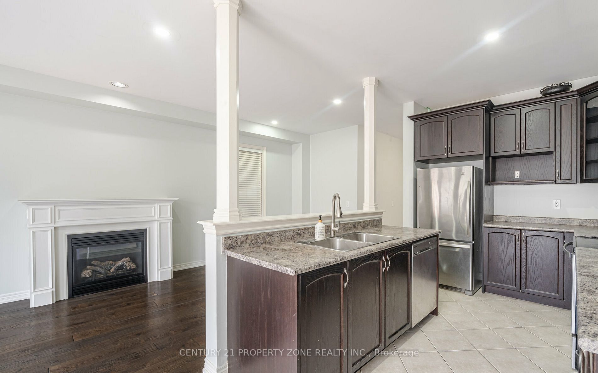 6 Dufay Road Property Photo 6