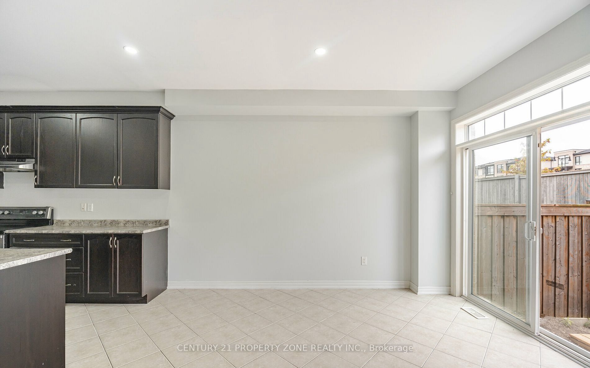 6 Dufay Road Property Photo 8