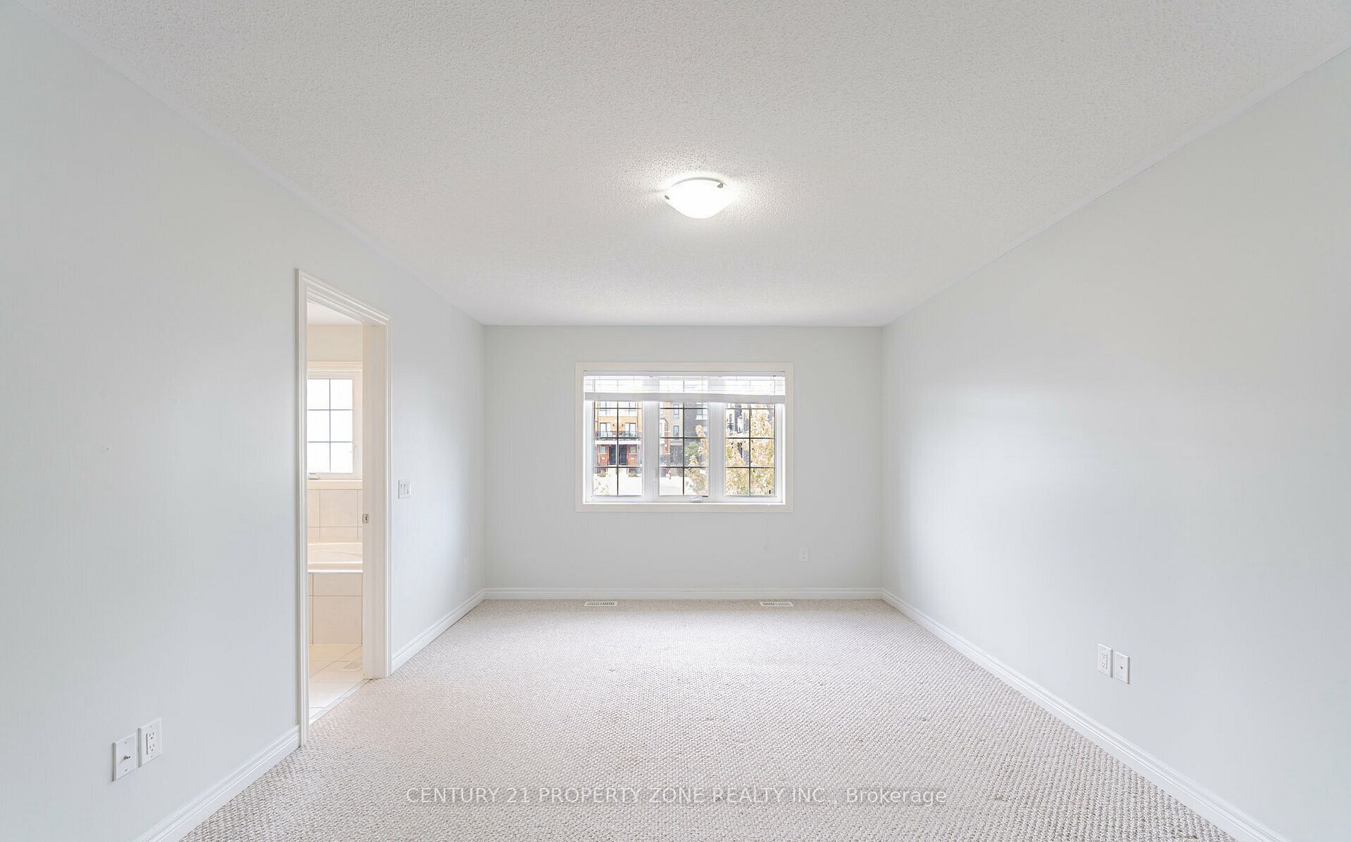6 Dufay Road Property Photo 10