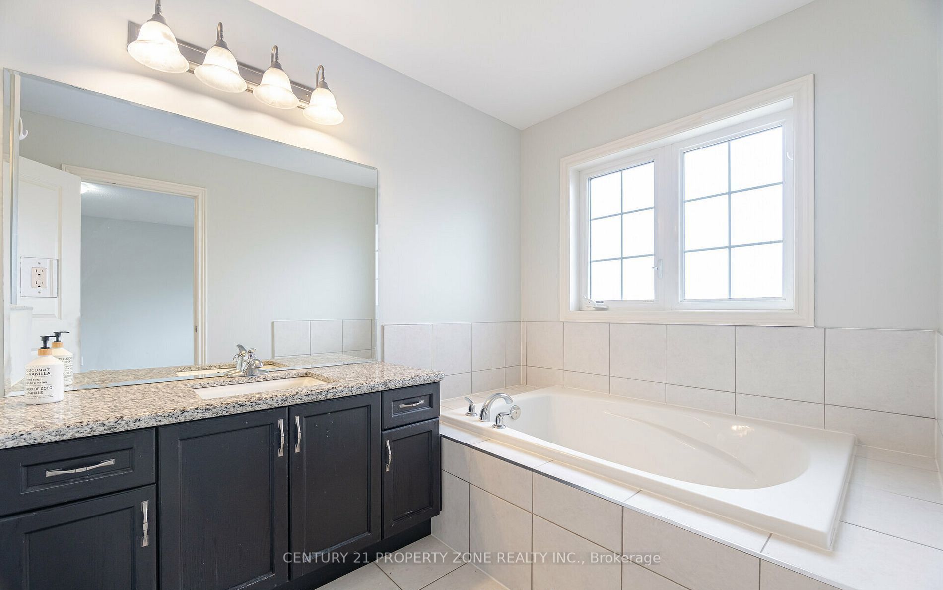 6 Dufay Road Property Photo 11