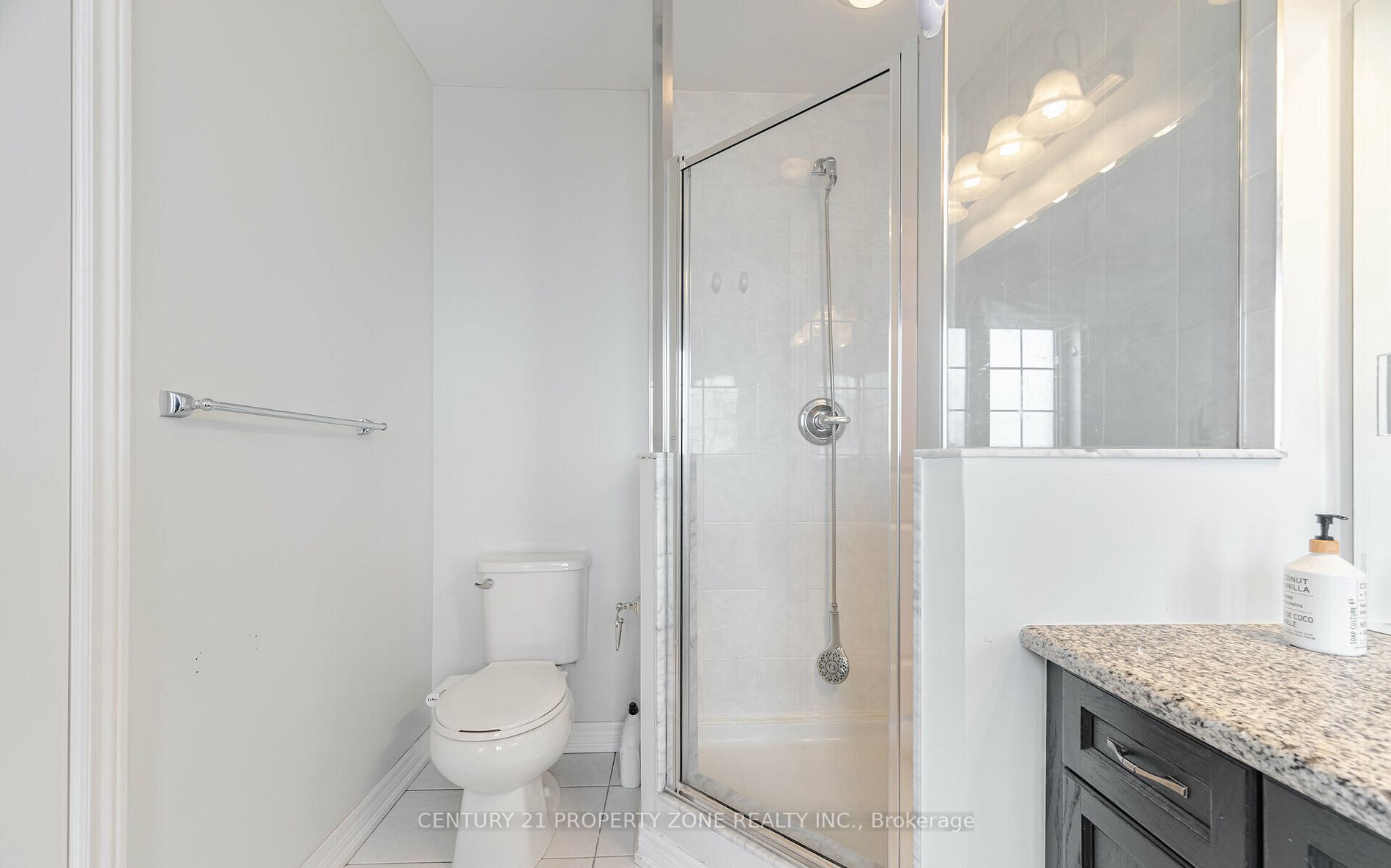 6 Dufay Road Property Photo 12
