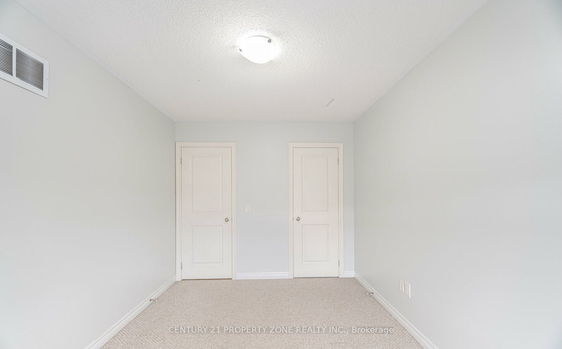 6 Dufay Road Property Photo 19