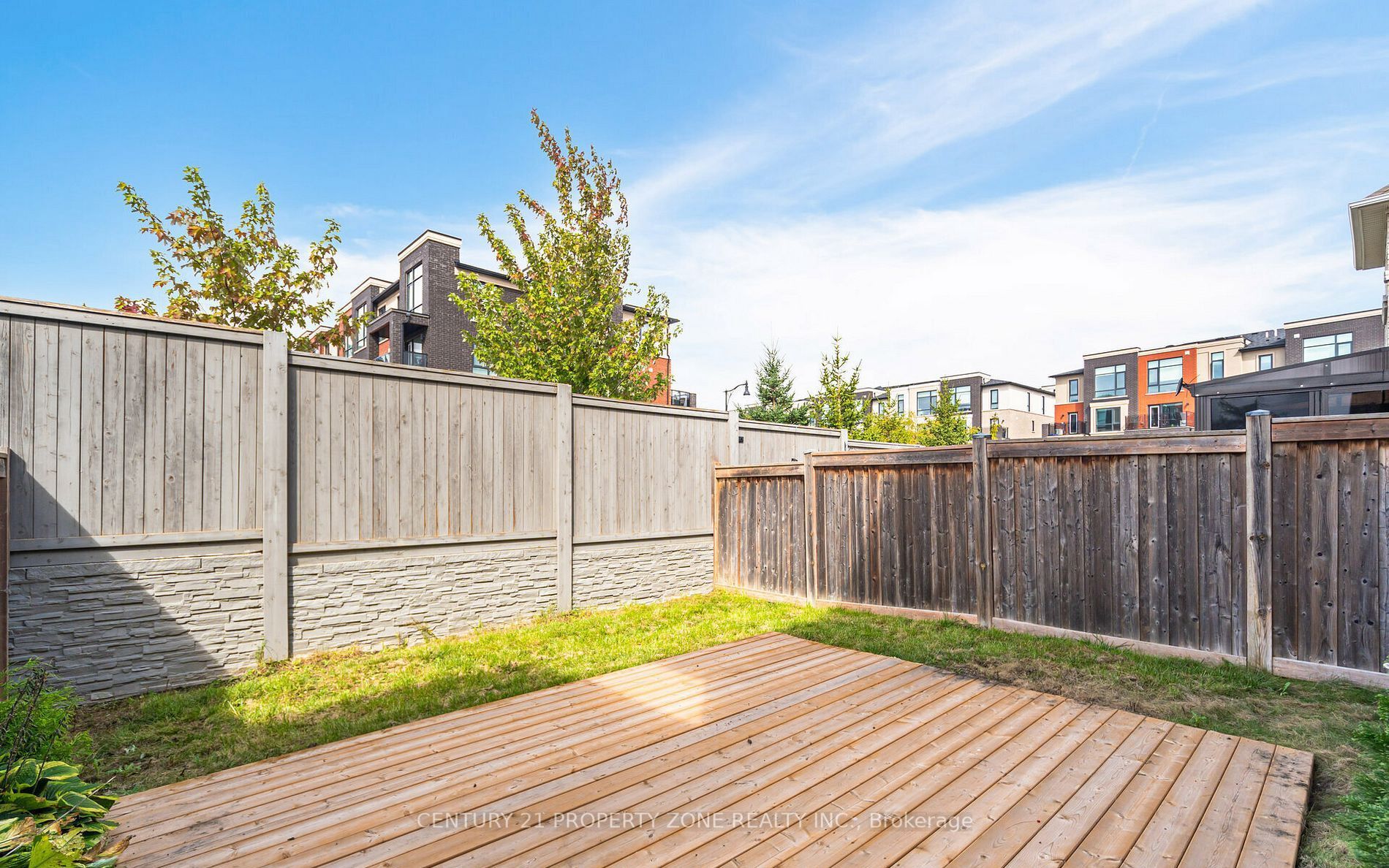 6 Dufay Road Property Photo 25