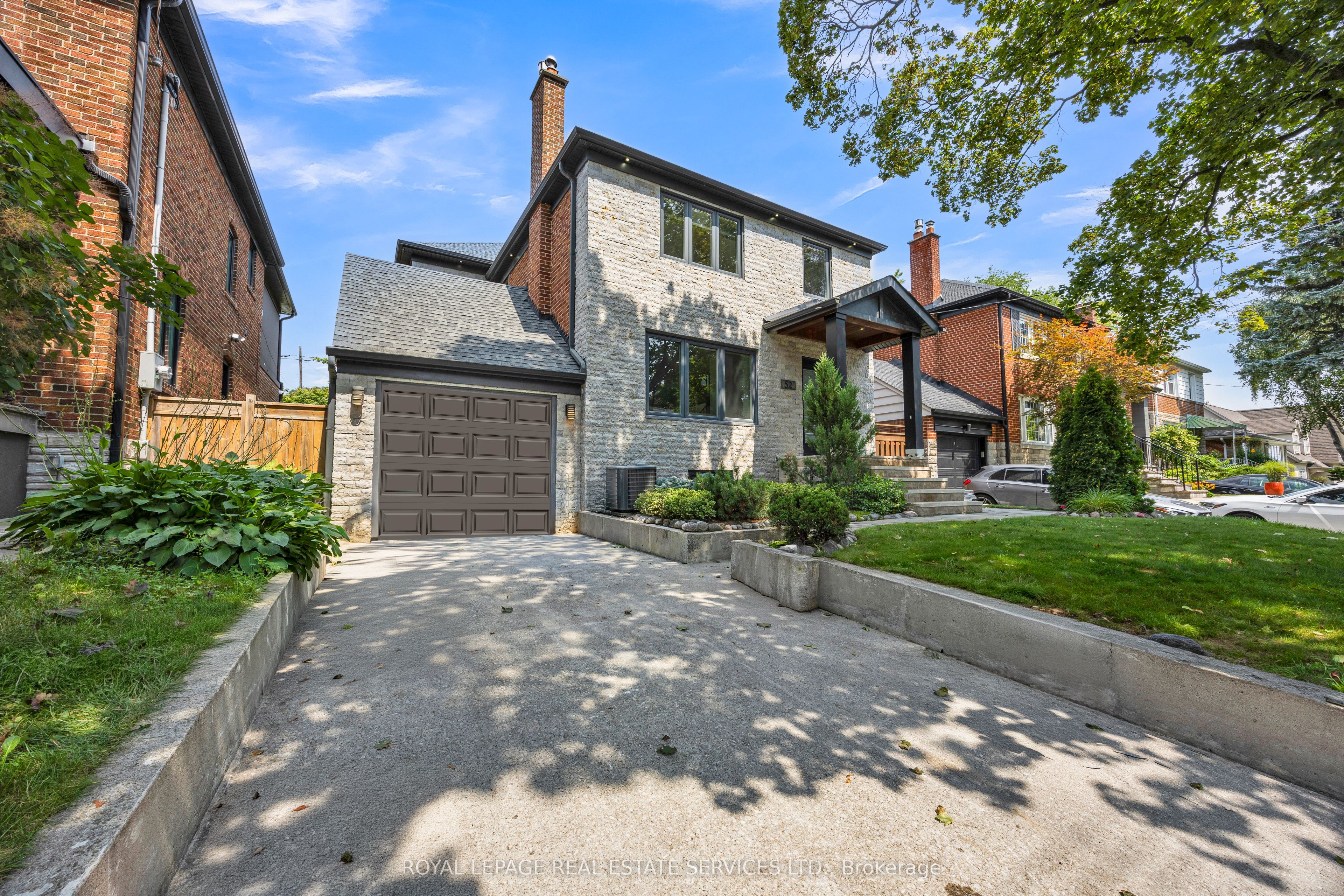 52 Glenaden Avenue E Property Photo 3
