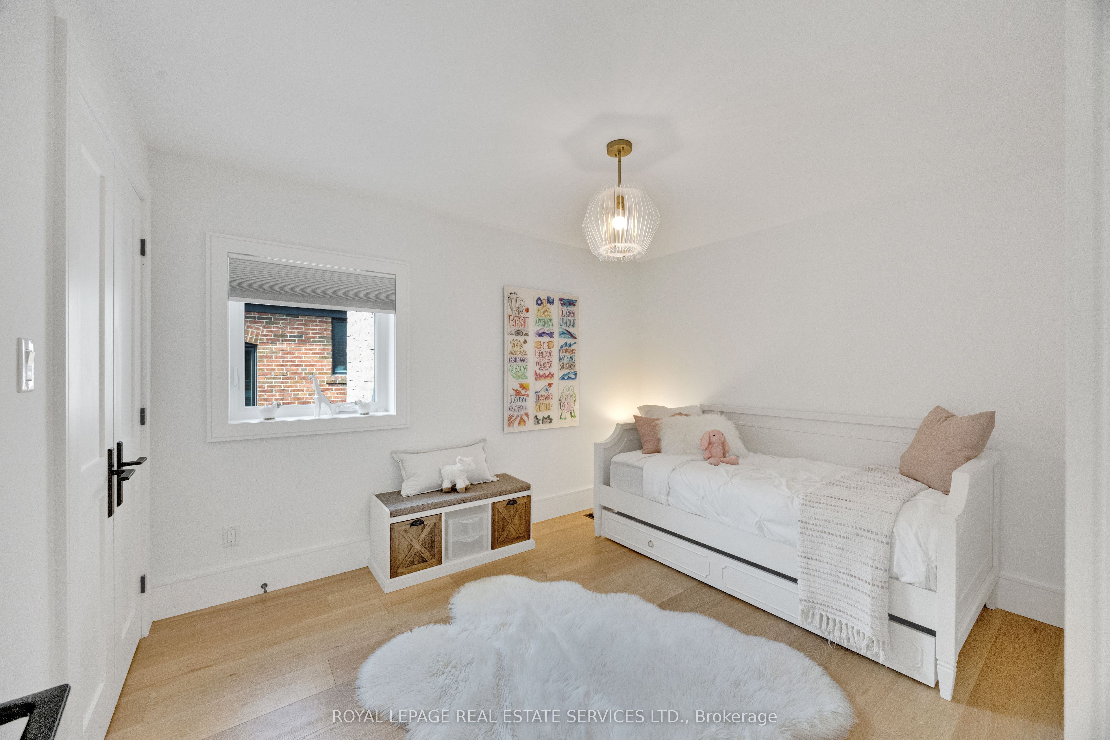 52 Glenaden Avenue E Property Photo 27