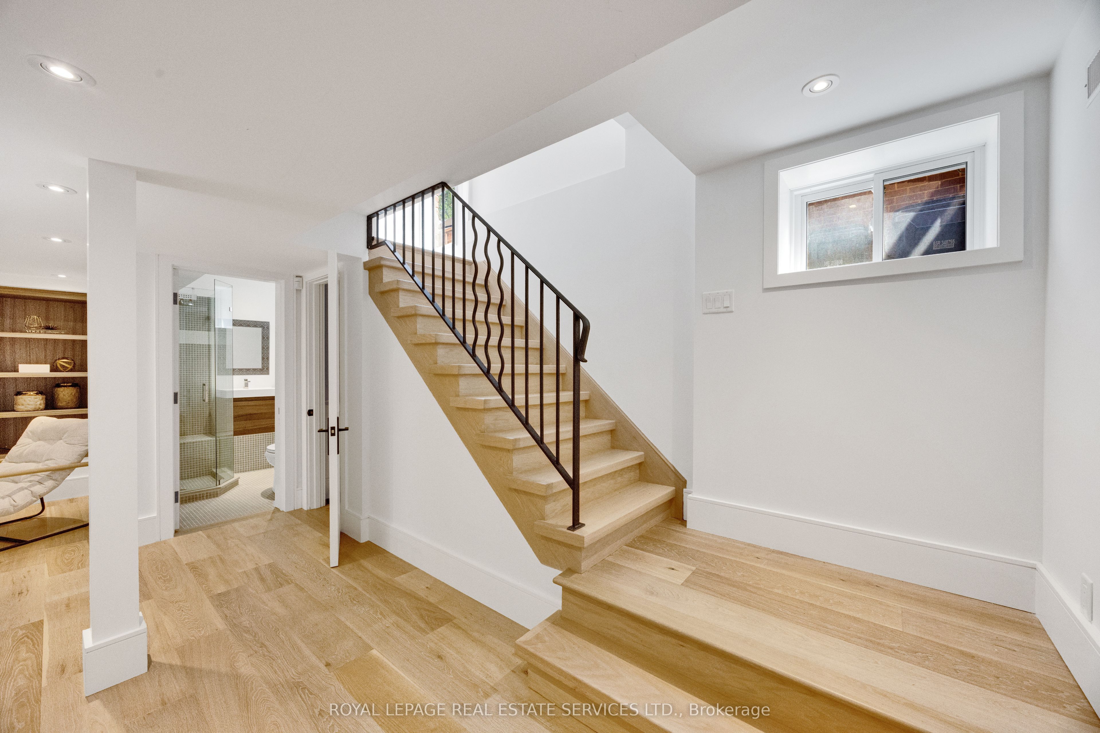 52 Glenaden Avenue E Property Photo 32