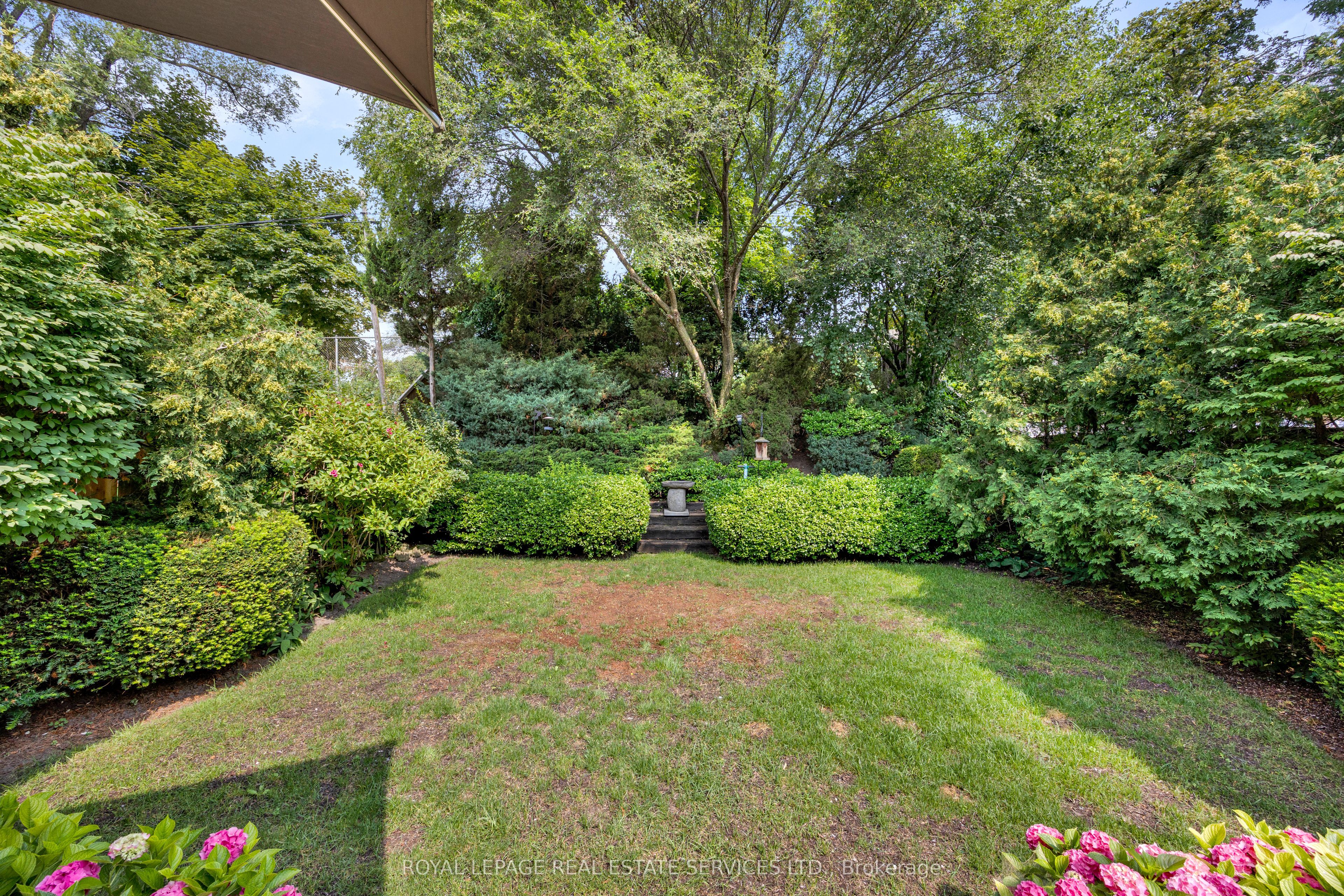 52 Glenaden Avenue E Property Photo 45