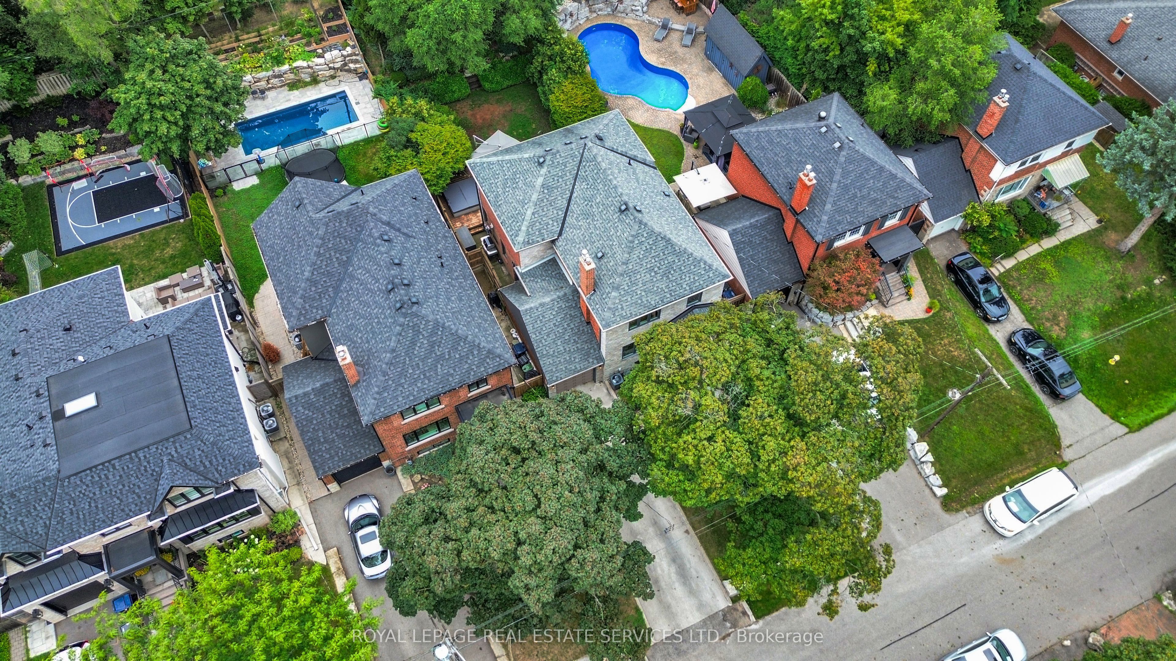 52 Glenaden Avenue E Property Photo 46