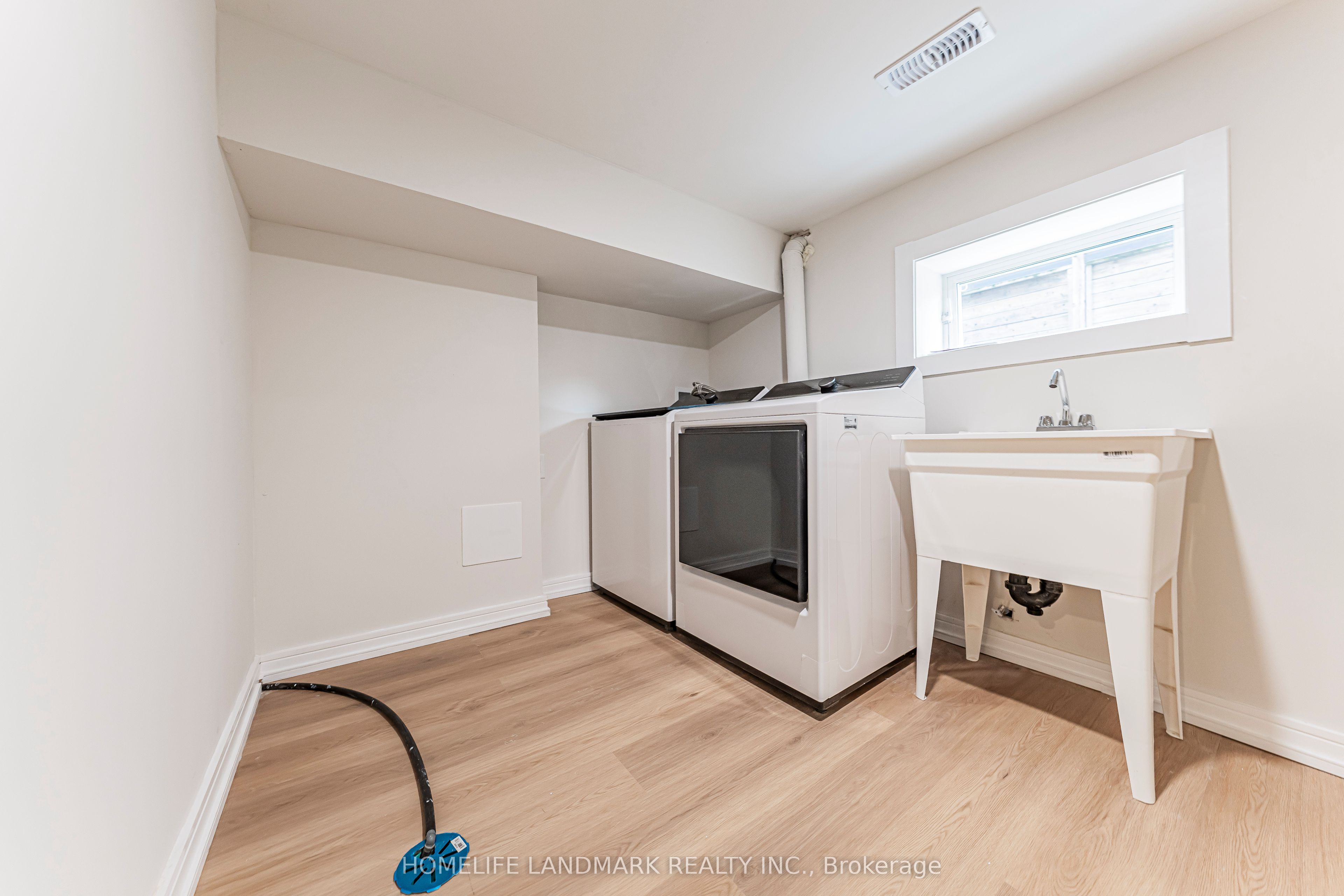 88 Waniska Avenue Property Photo 35
