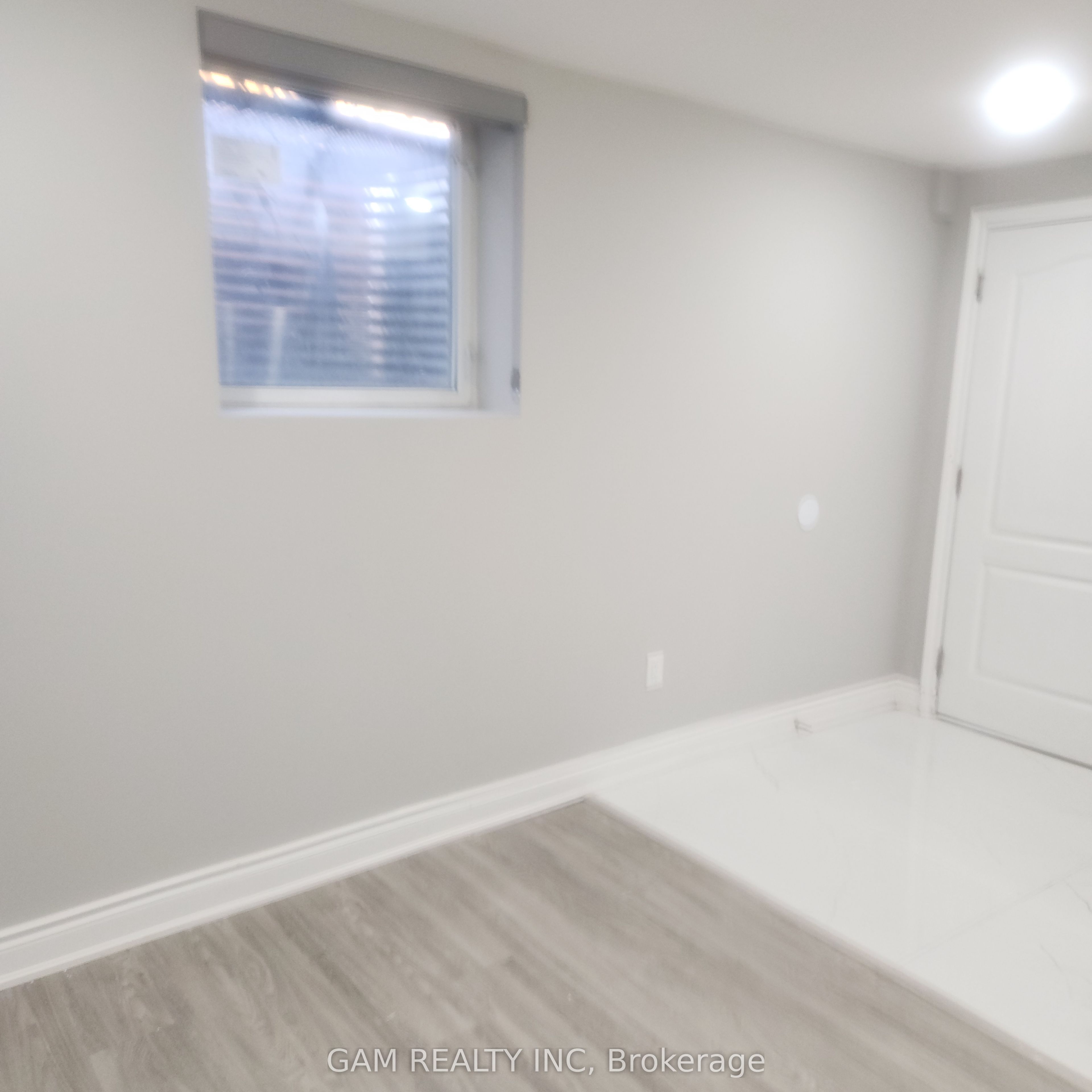 1721 Village View Place Lower Property Photo 8