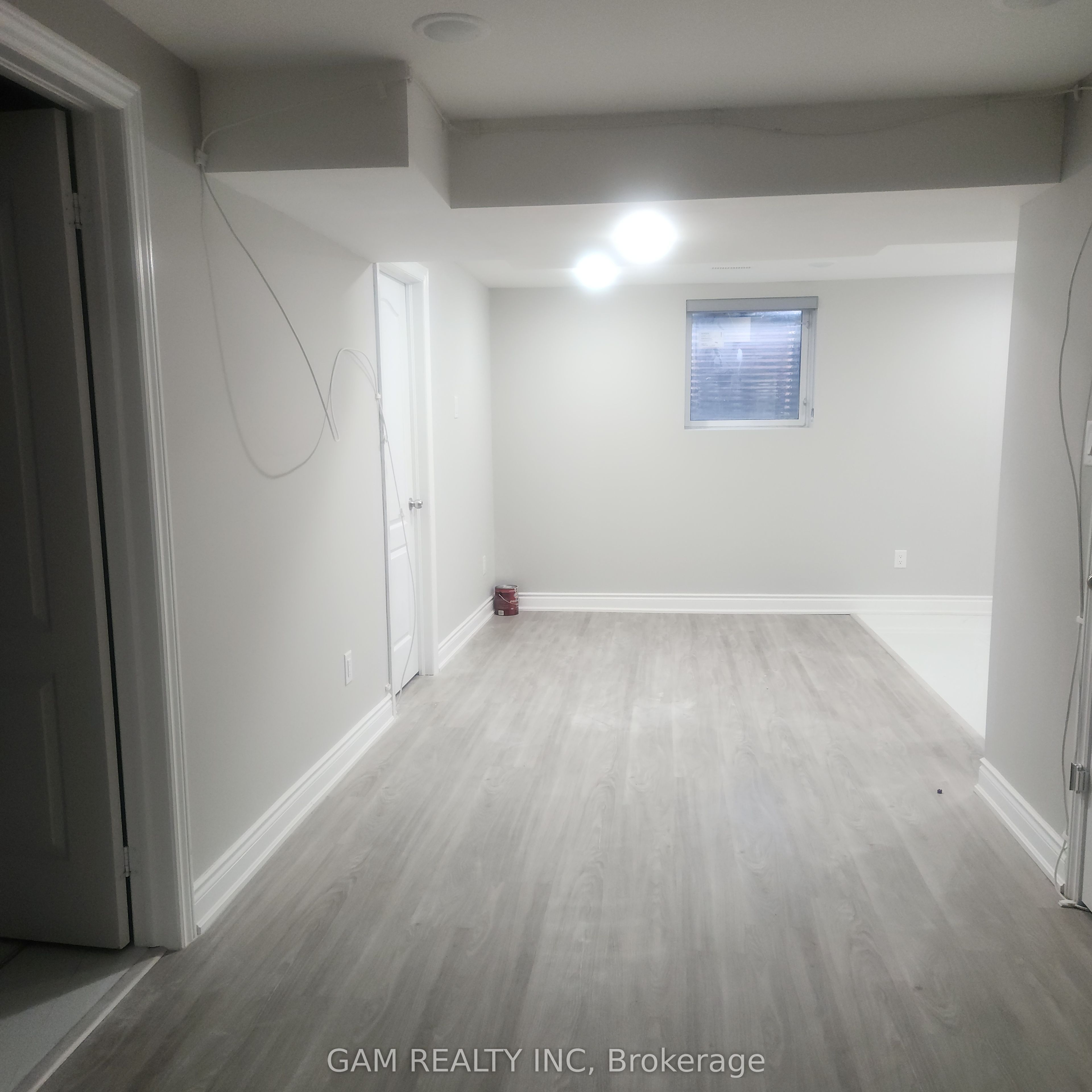 1721 Village View Place Lower Property Photo 11