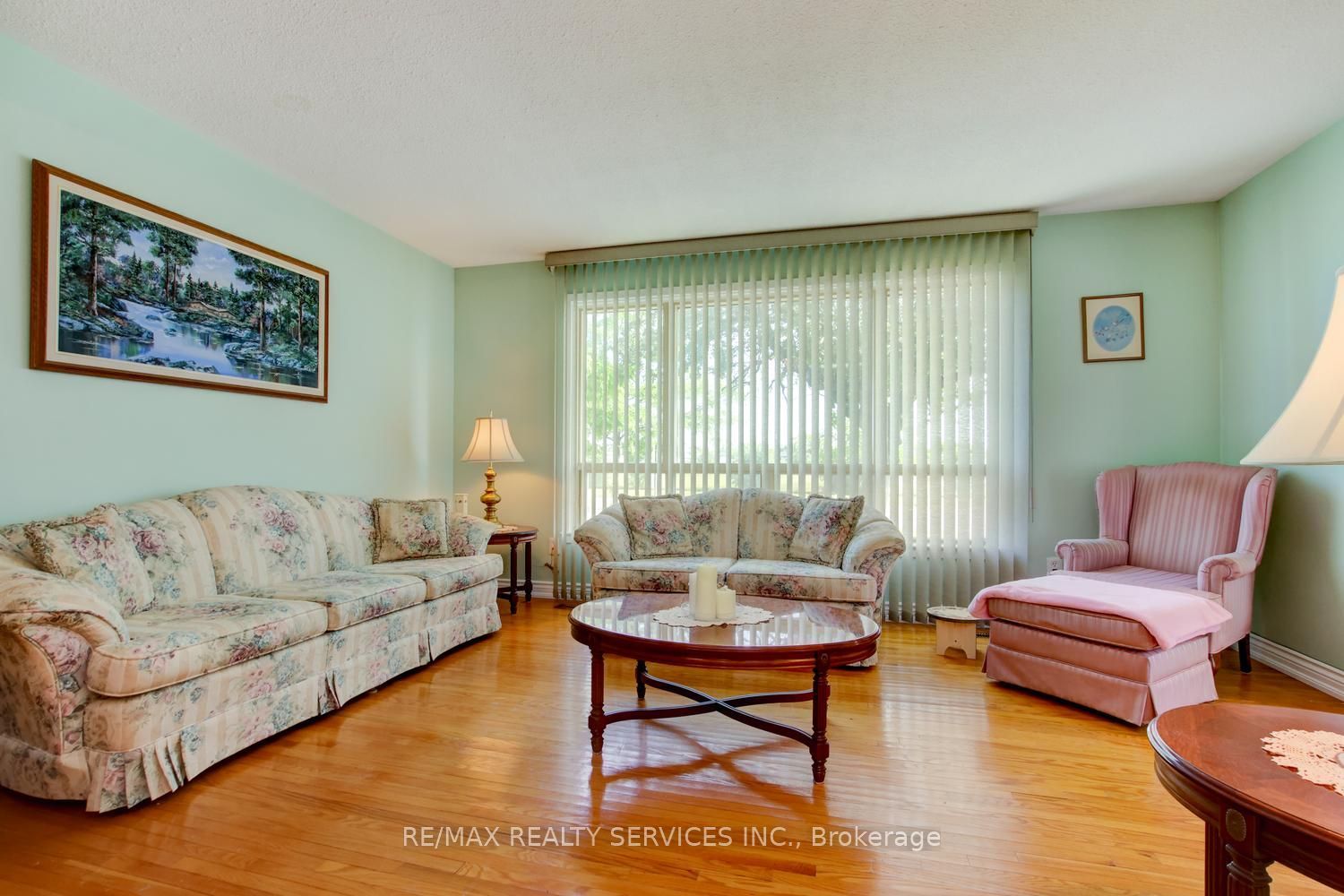 21 Finchgate Boulevard Property Photo 6