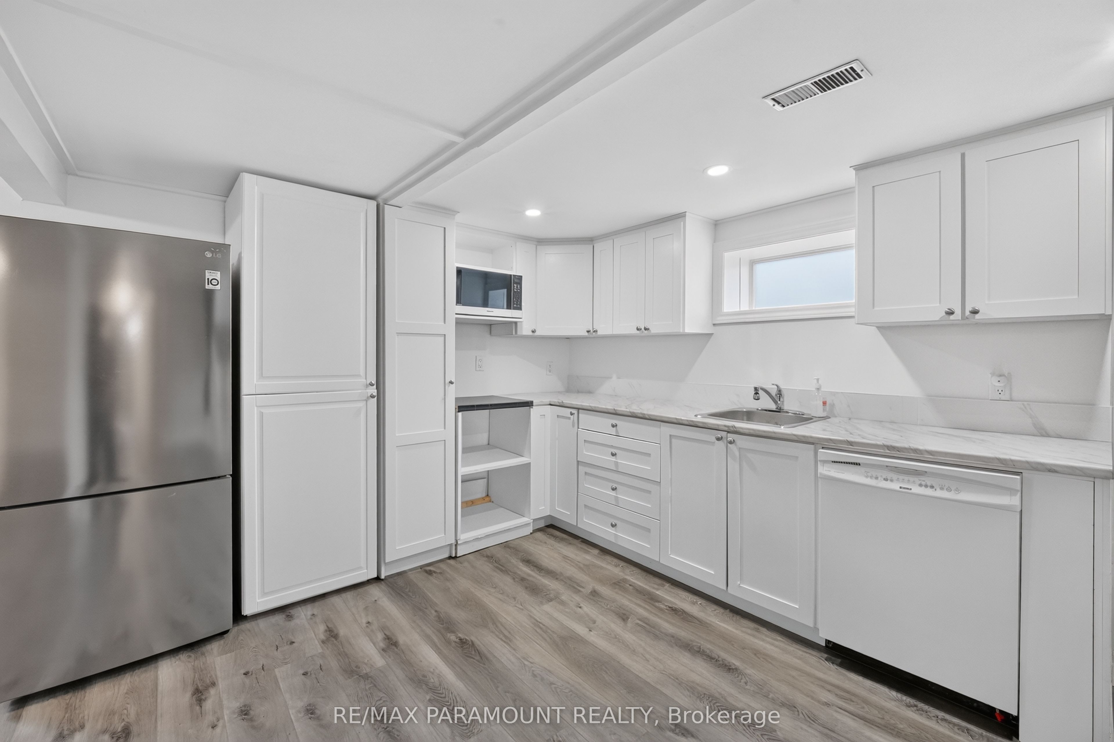 63 Argyle Crescent Property Photo 27