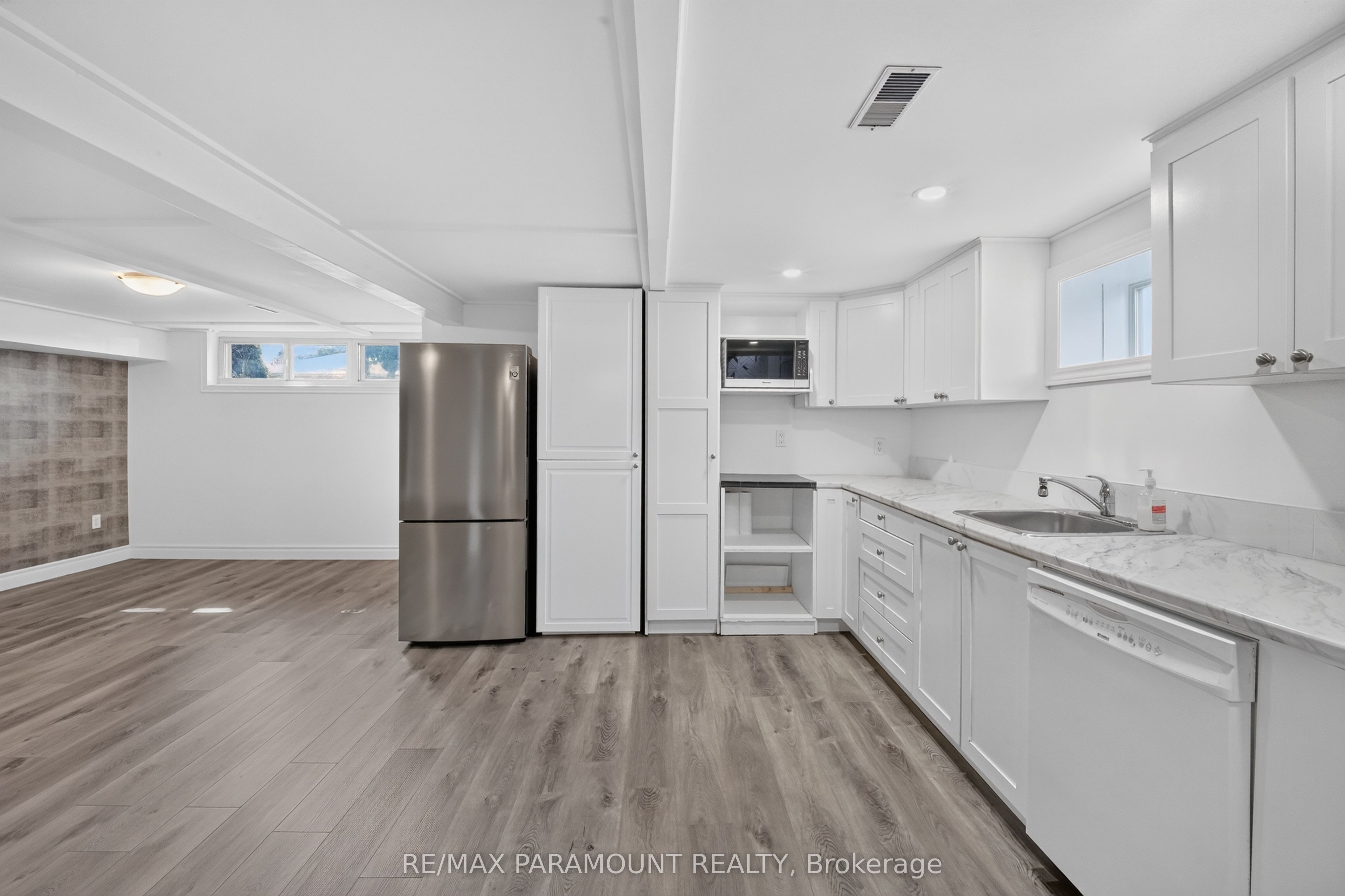 63 Argyle Crescent Property Photo 28