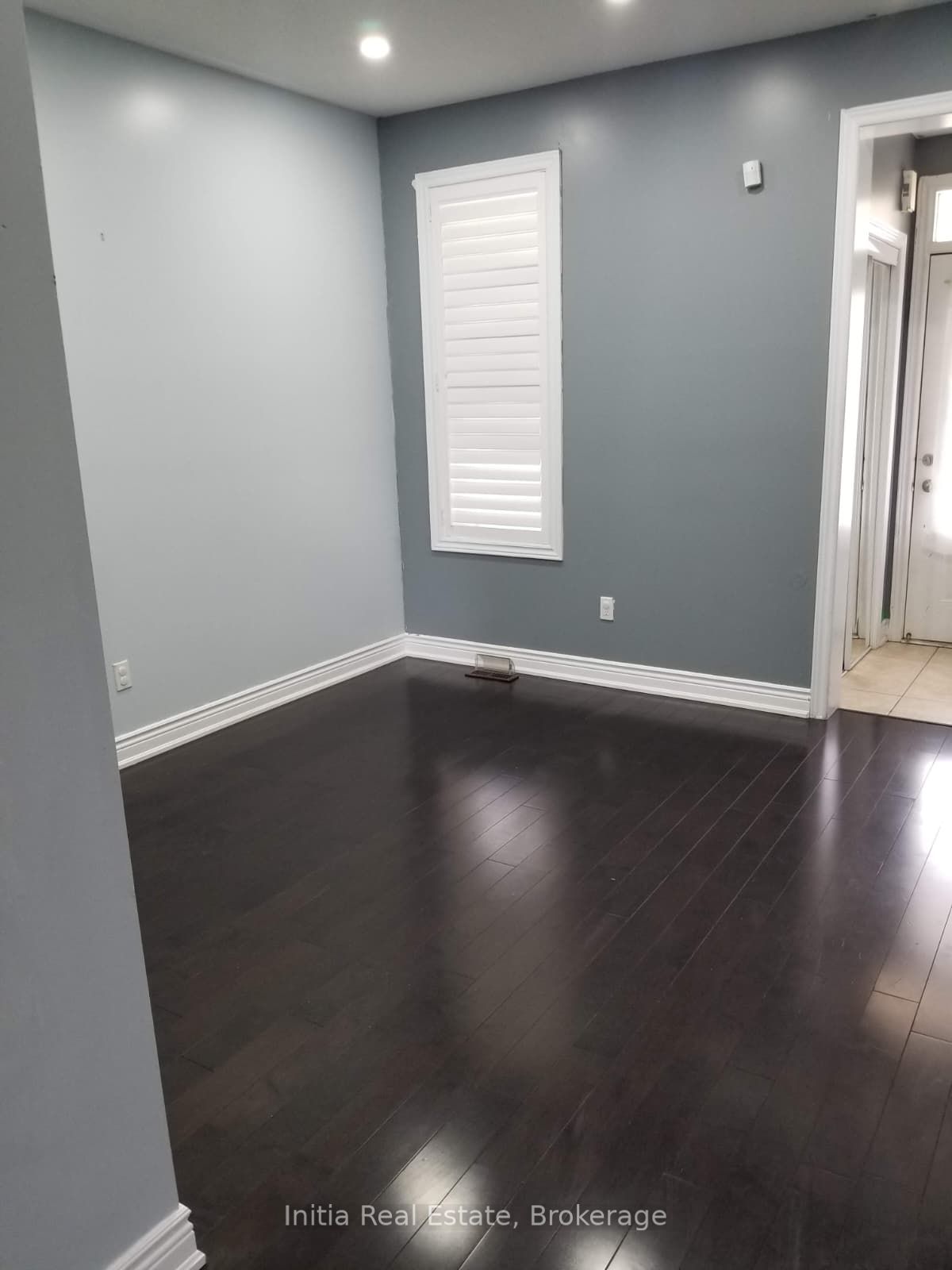 99 Connolly Crescent Property Photo 2