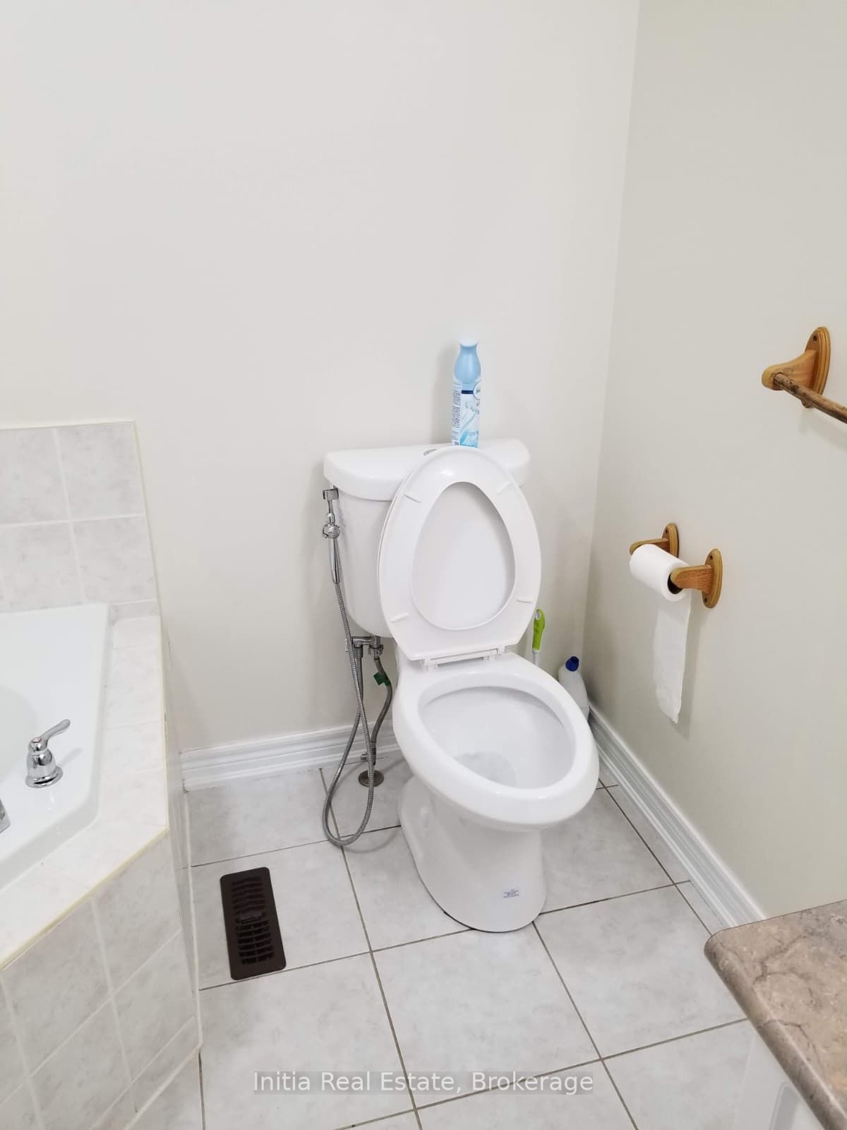 99 Connolly Crescent Property Photo 13