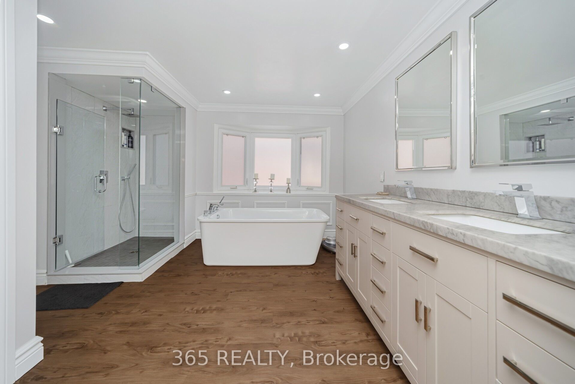 52 Leeward Drive Property Photo 33