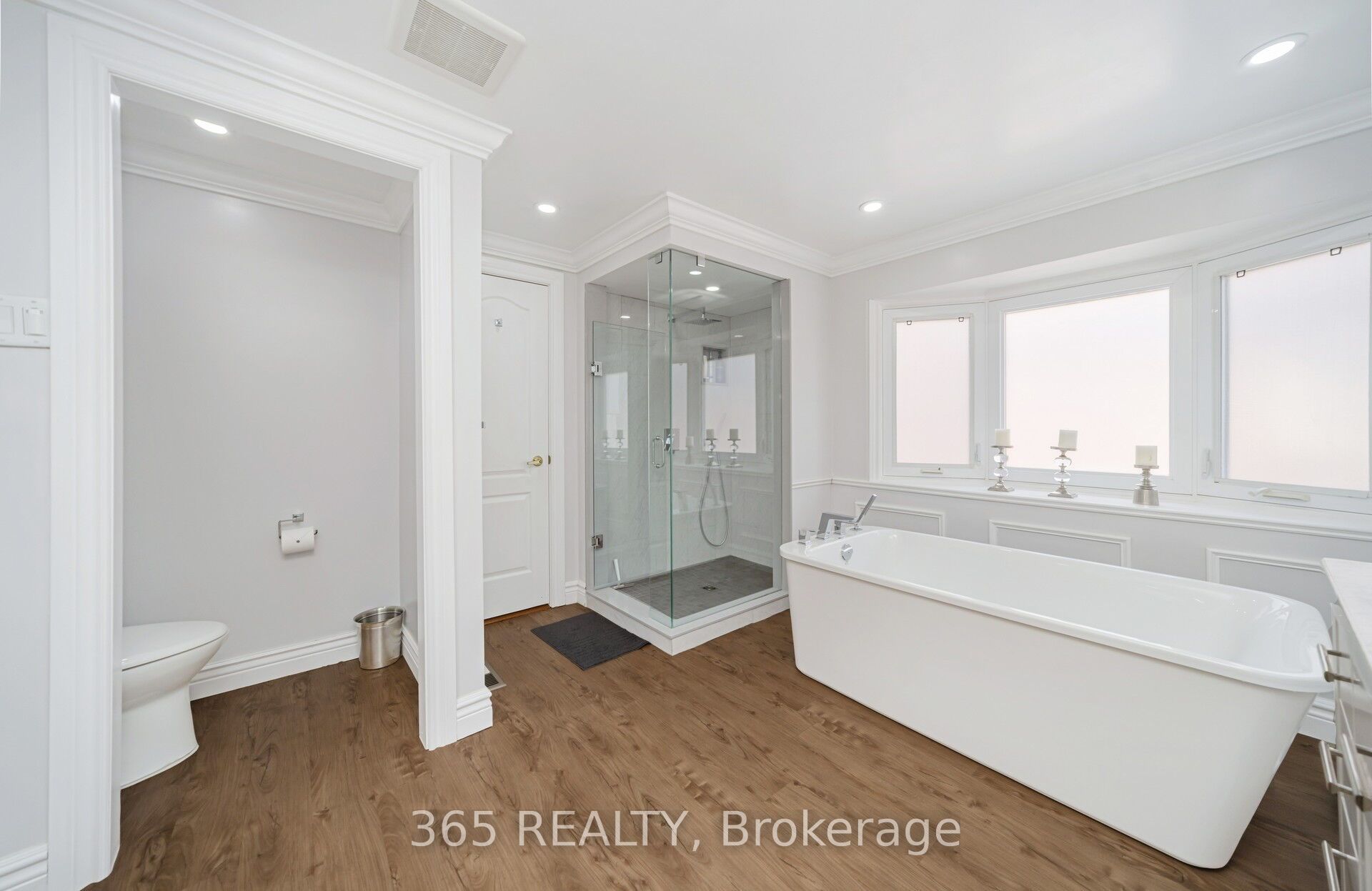 52 Leeward Drive Property Photo 34