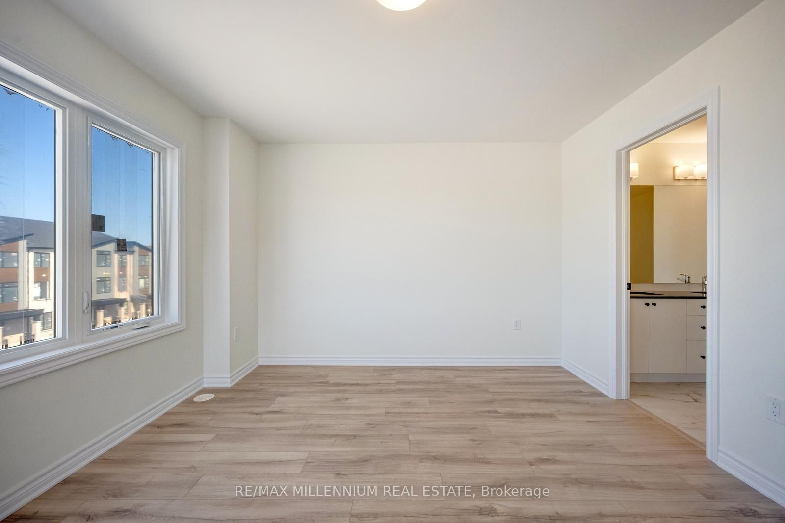 36 Thornbird Crescent Upper Property Photo 18