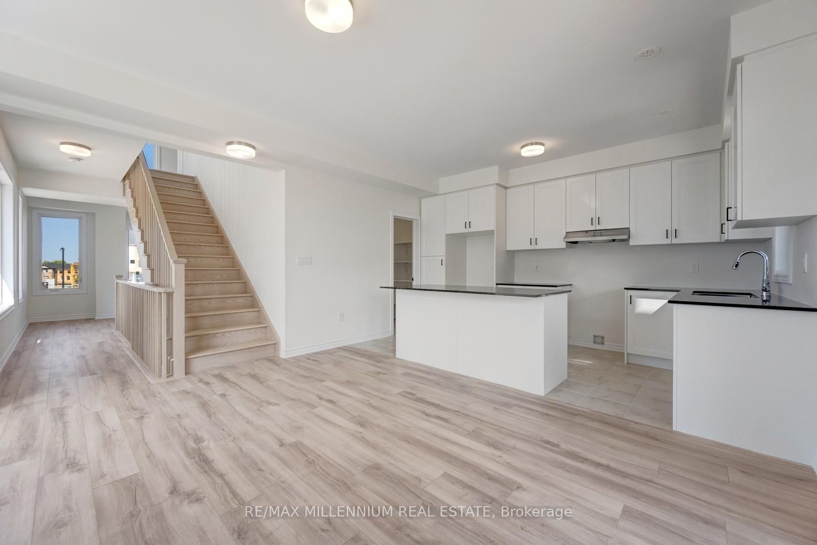 36 Thornbird Crescent Upper Property Photo 30
