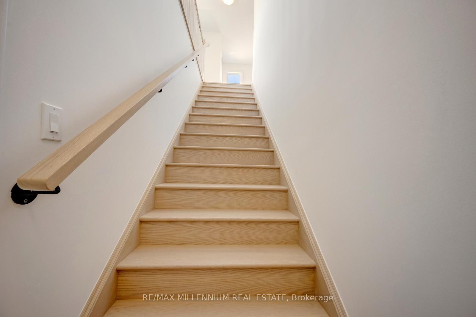 36 Thornbird Crescent Upper Property Photo 37