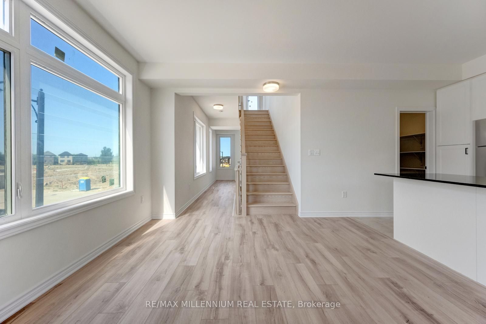 36 Thornbird Crescent Upper Property Photo 44