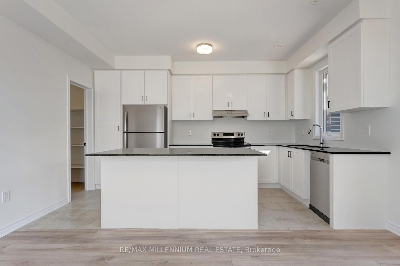 36 Thornbird Crescent Upper Property Photo 46