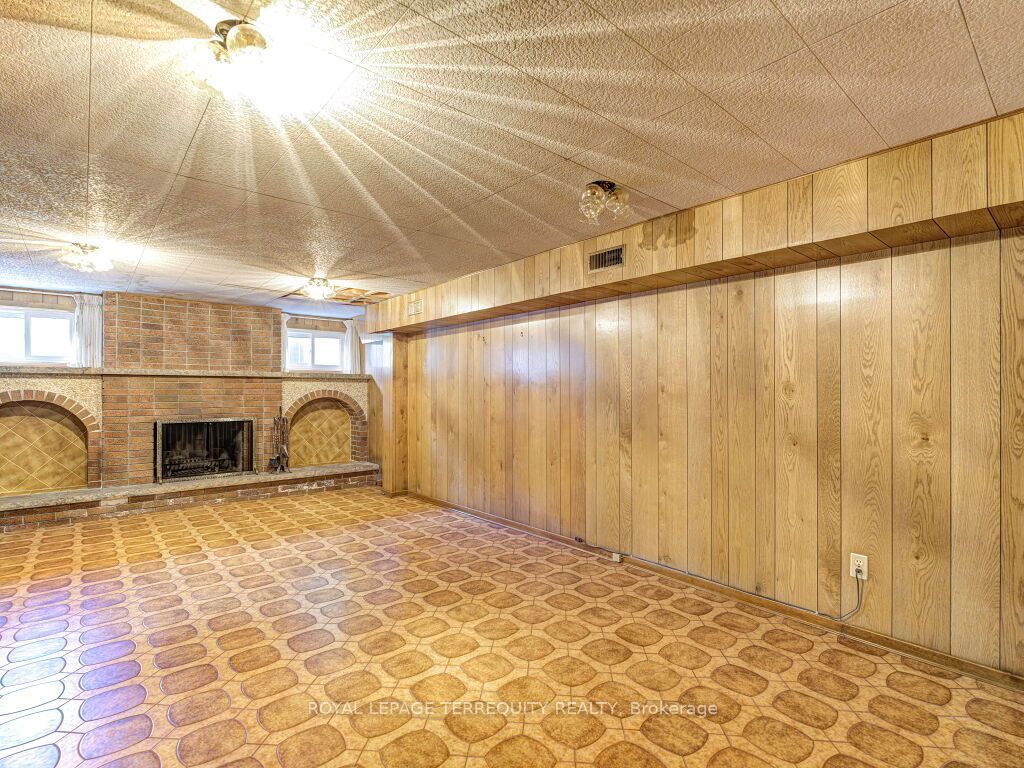 274 Harvie Avenue Property Photo 37