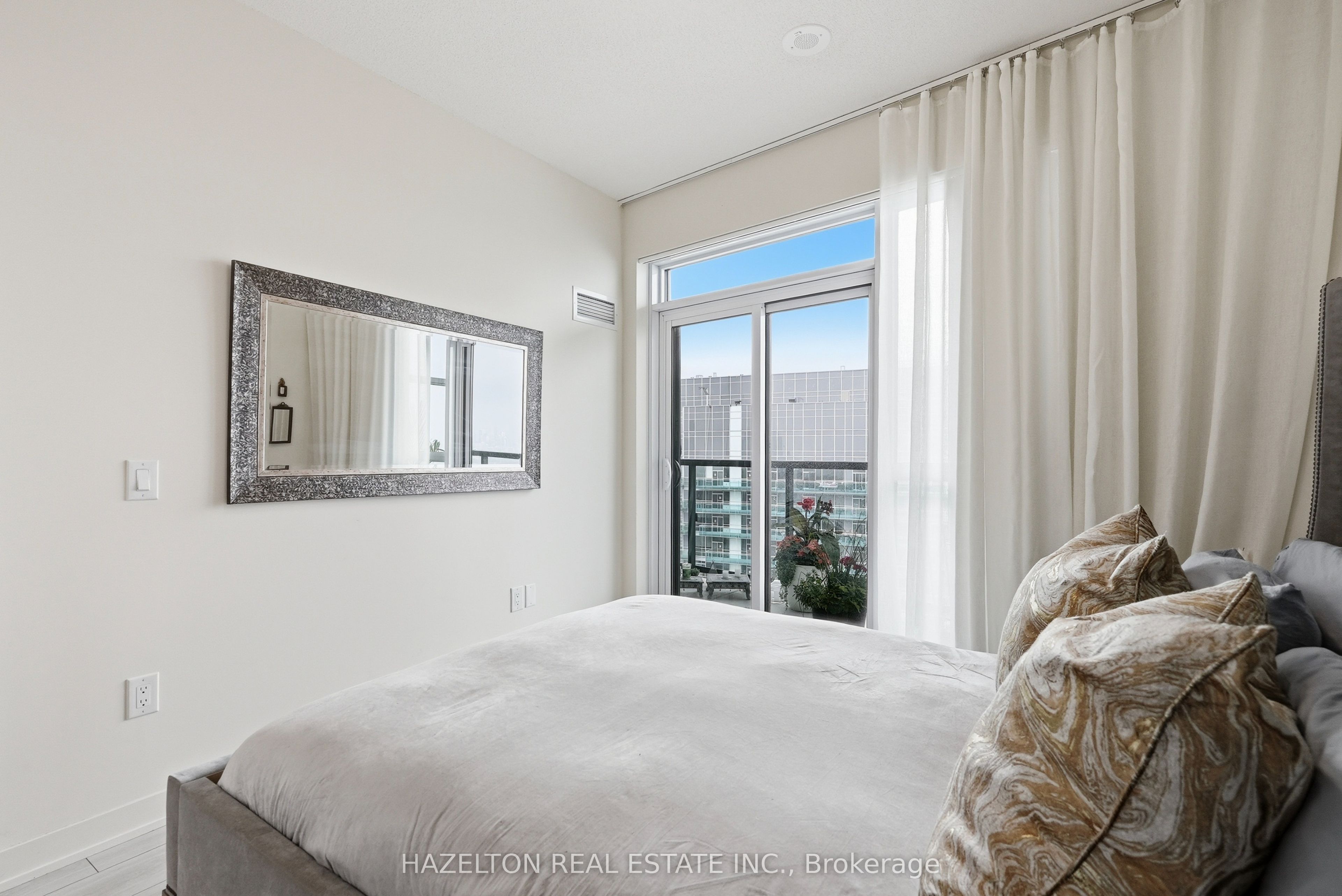 38 Annie Craig Drive 4201 Property Photo 14
