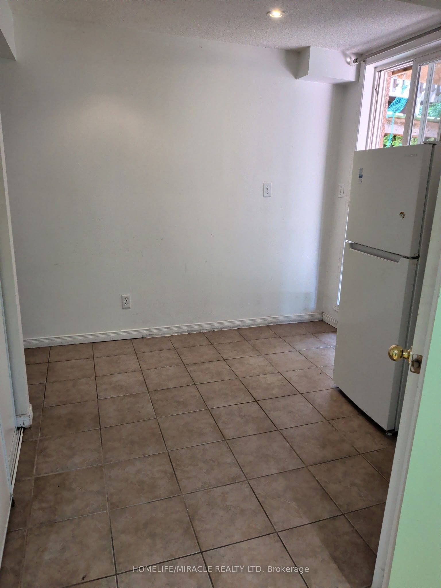 1206 Prestonwood Crescent Basement Property Photo 7