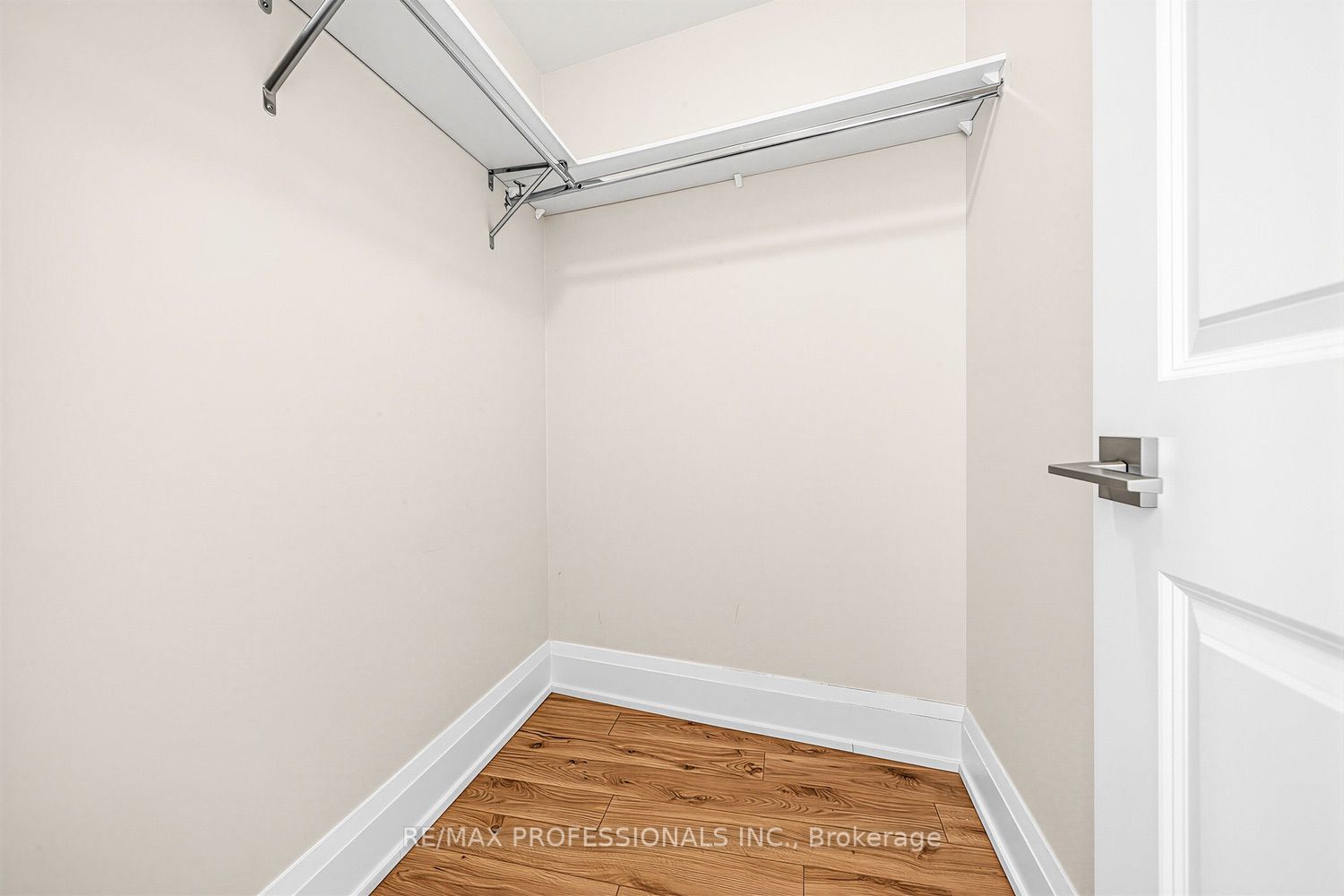 2 Old Mill Drive 417 Property Photo 16