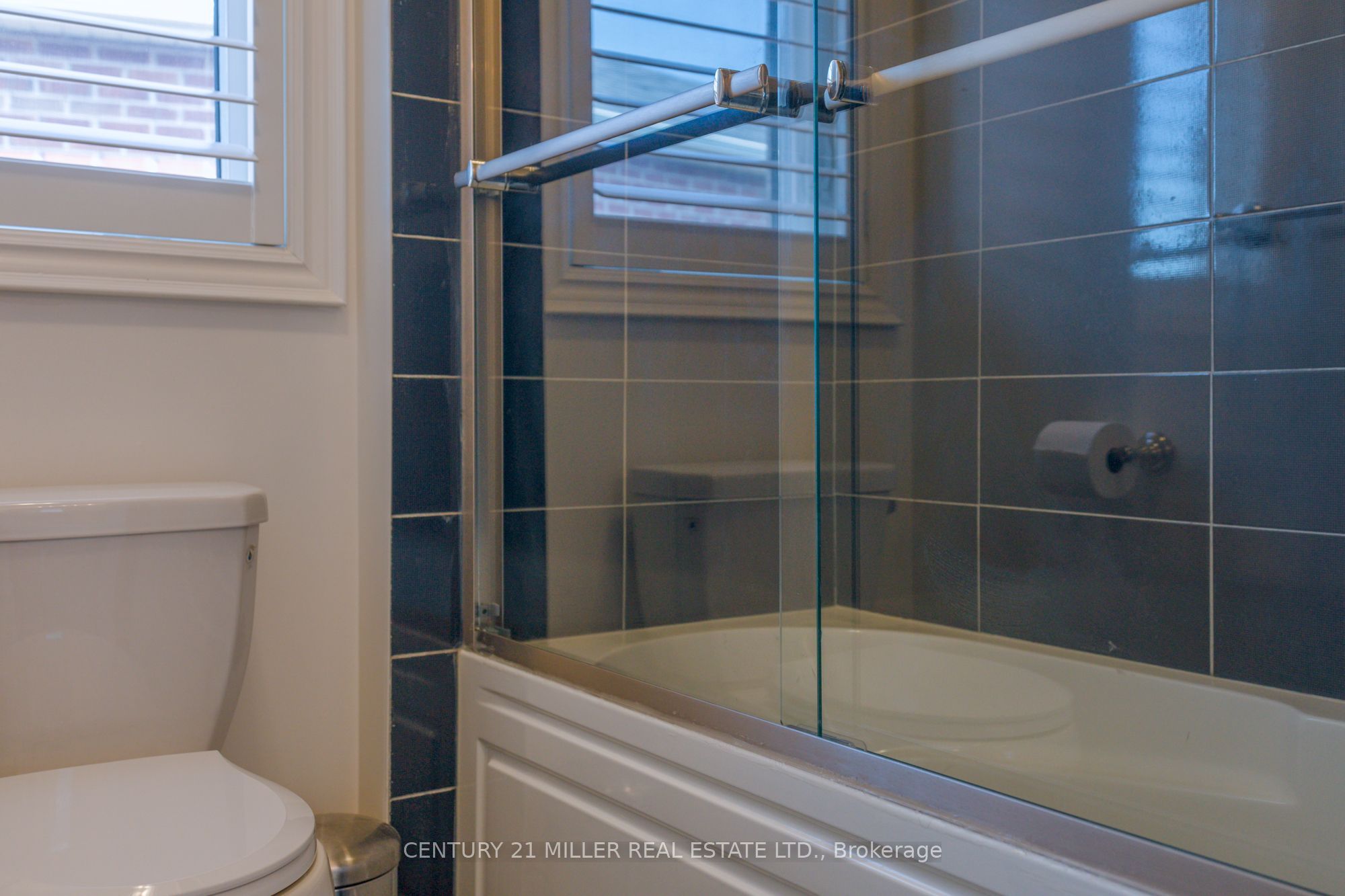 95 Goodwin Crescent Upper Property Photo 16