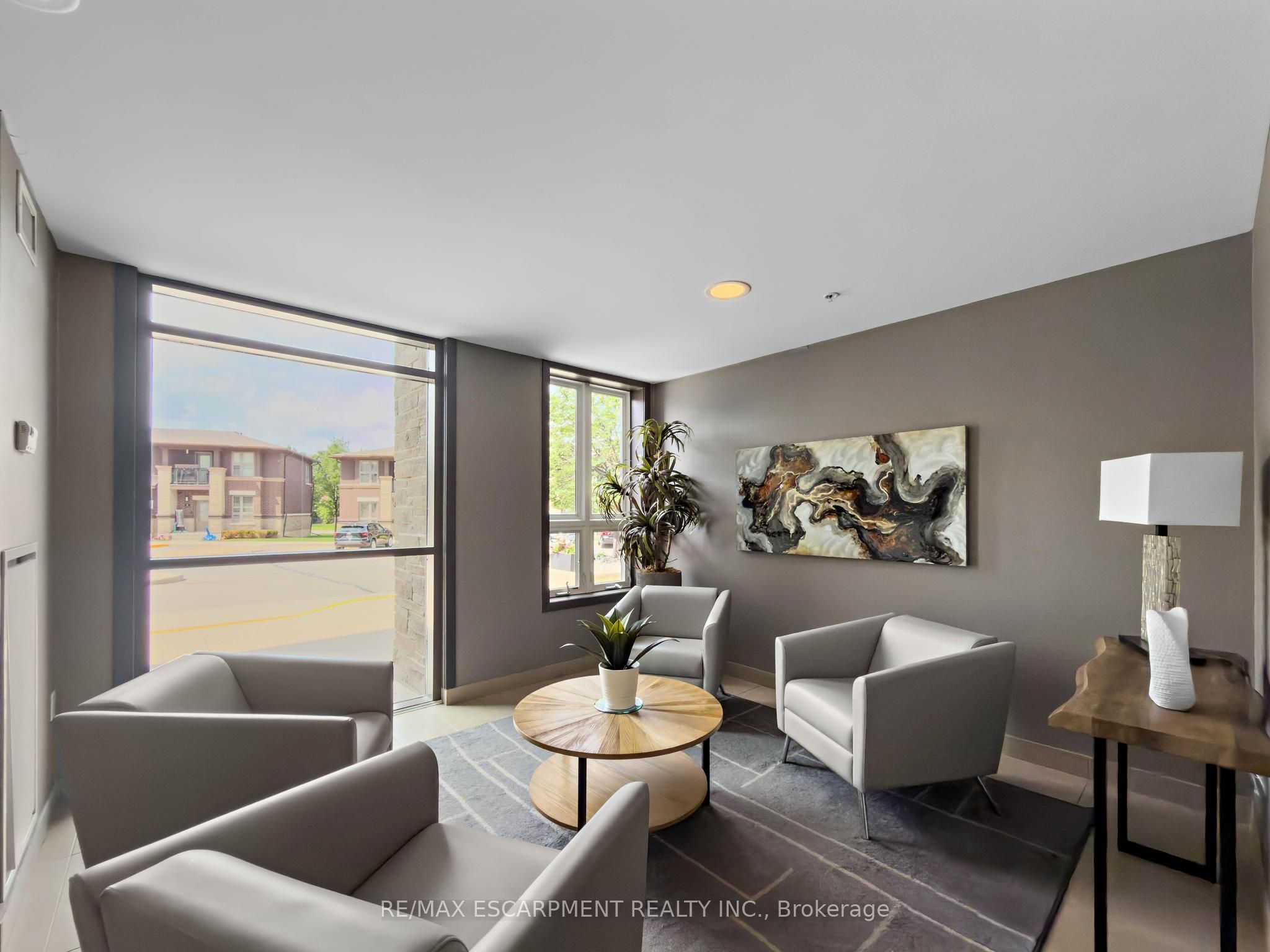5010 Corporate Drive 109 Property Photo 6