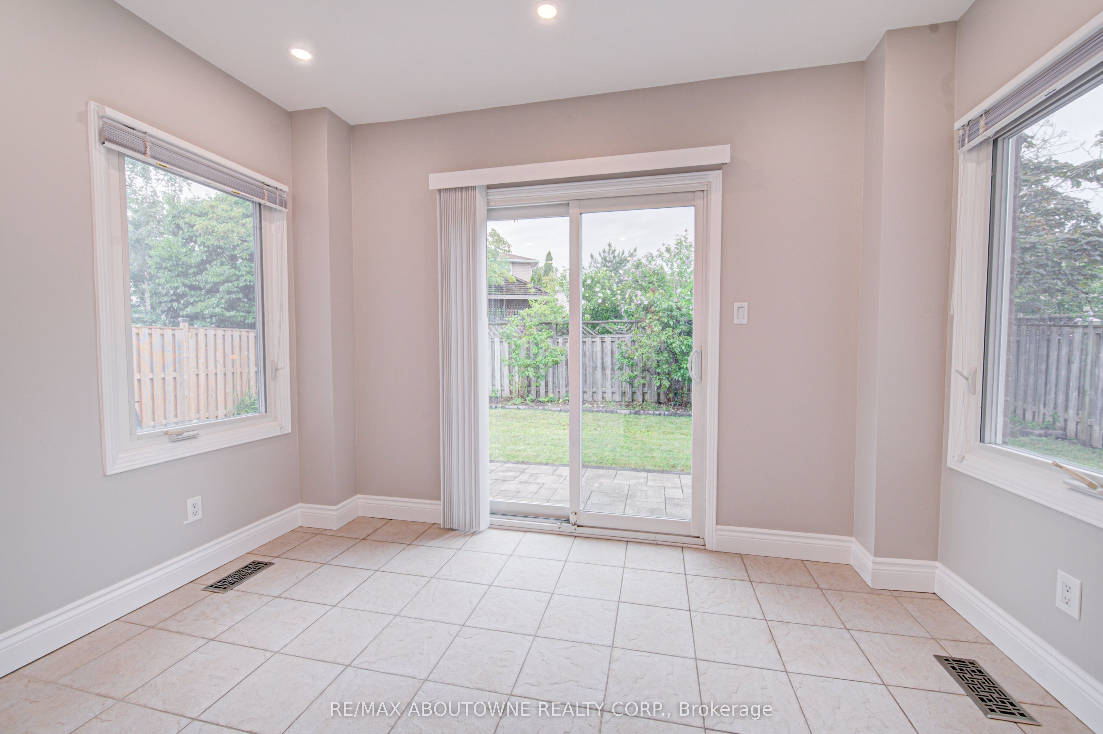 426 Parklane Road Property Photo 14