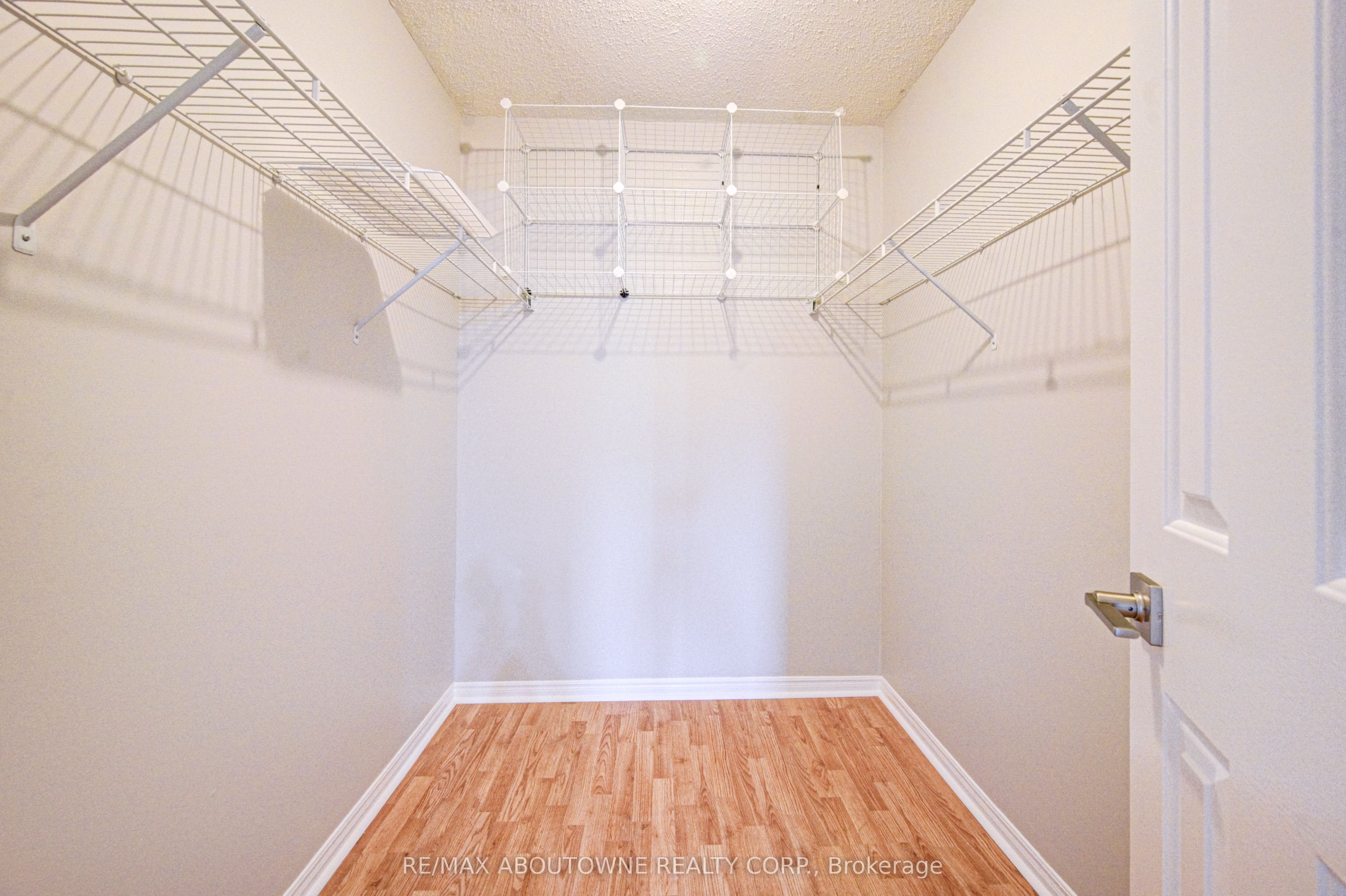 426 Parklane Road Property Photo 32