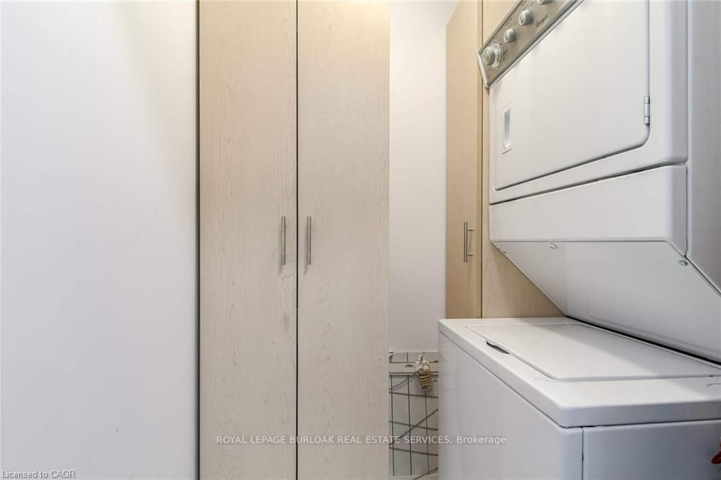 55 Speers Road 104 Property Photo 17