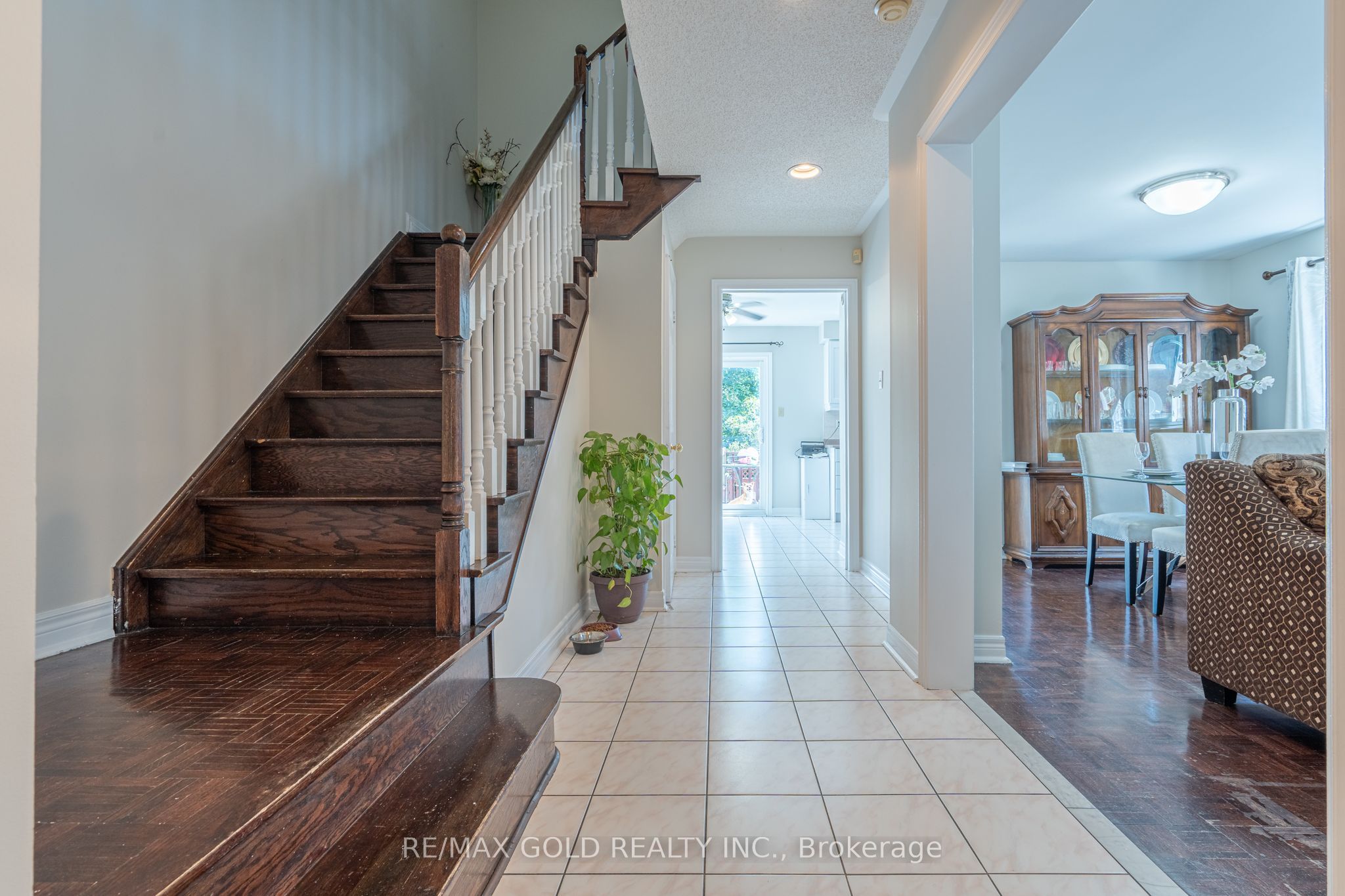 121 Bighorn Crescent Property Photo 6