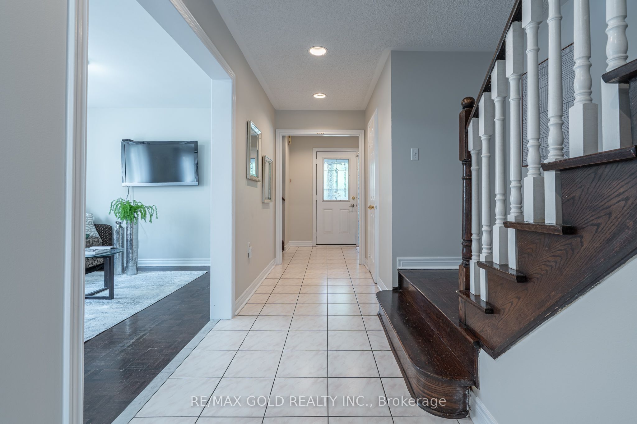 121 Bighorn Crescent Property Photo 16