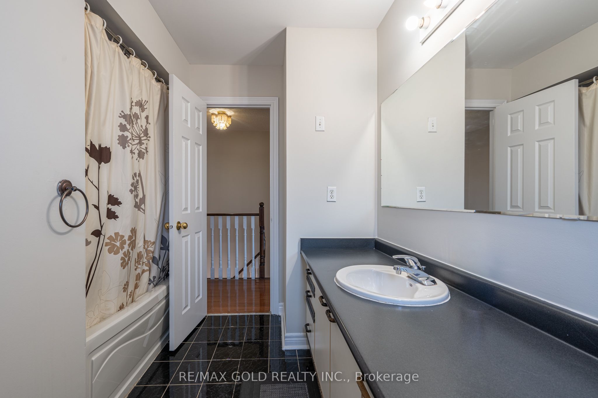121 Bighorn Crescent Property Photo 28