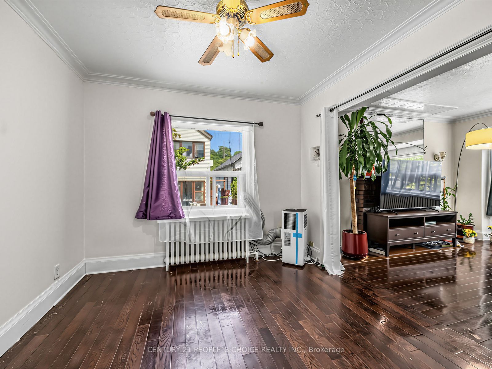 52 Seventeenth Street Property Photo 6