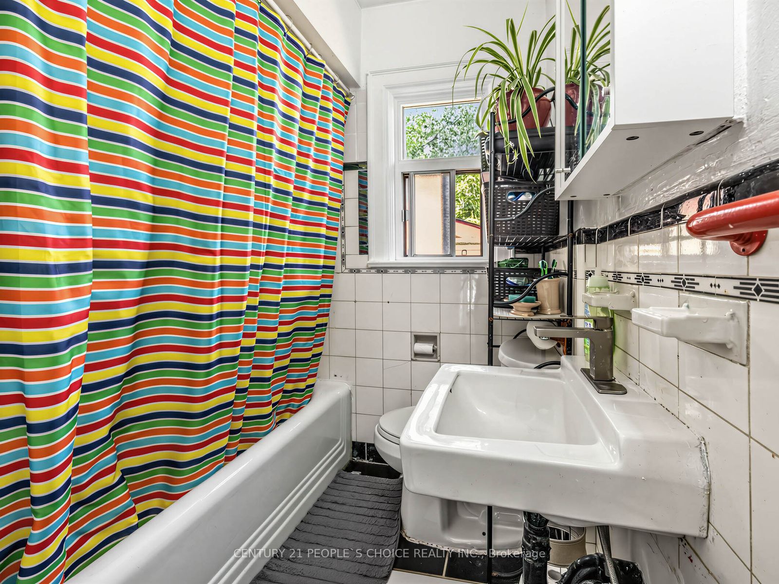 52 Seventeenth Street Property Photo 10
