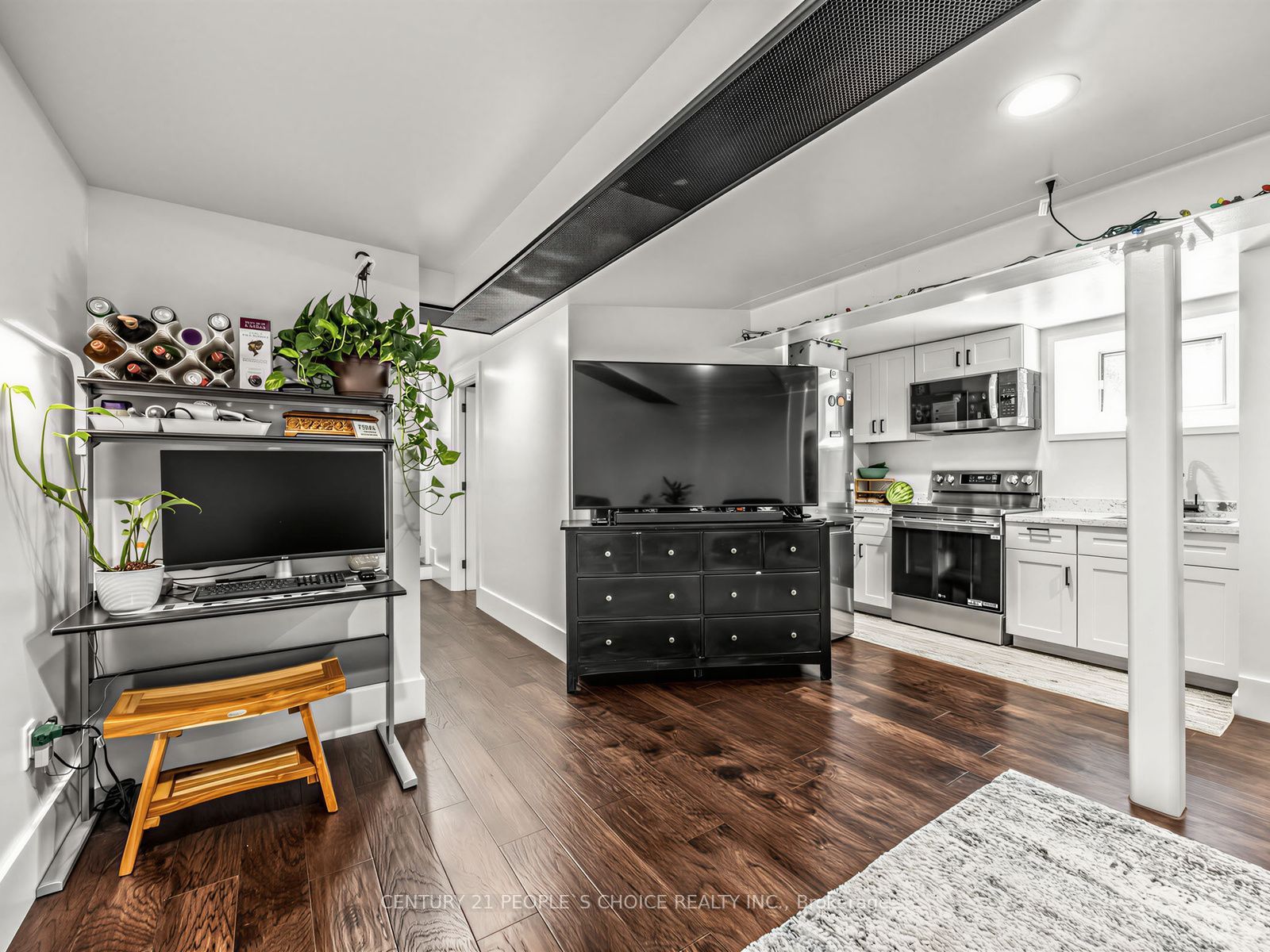 52 Seventeenth Street Property Photo 15