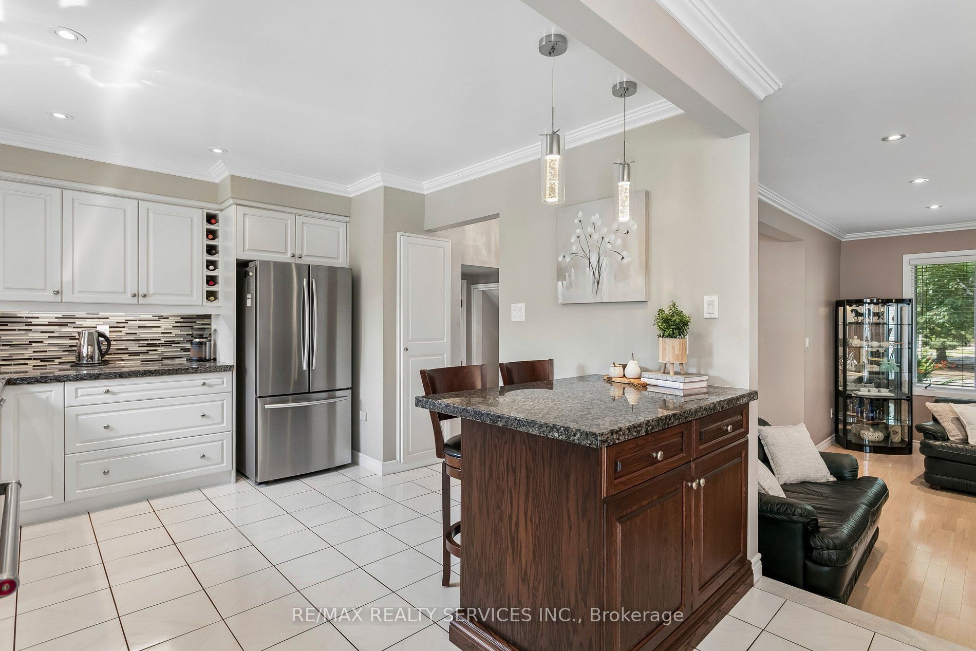 11 Longbourne Crescent Property Photo 14