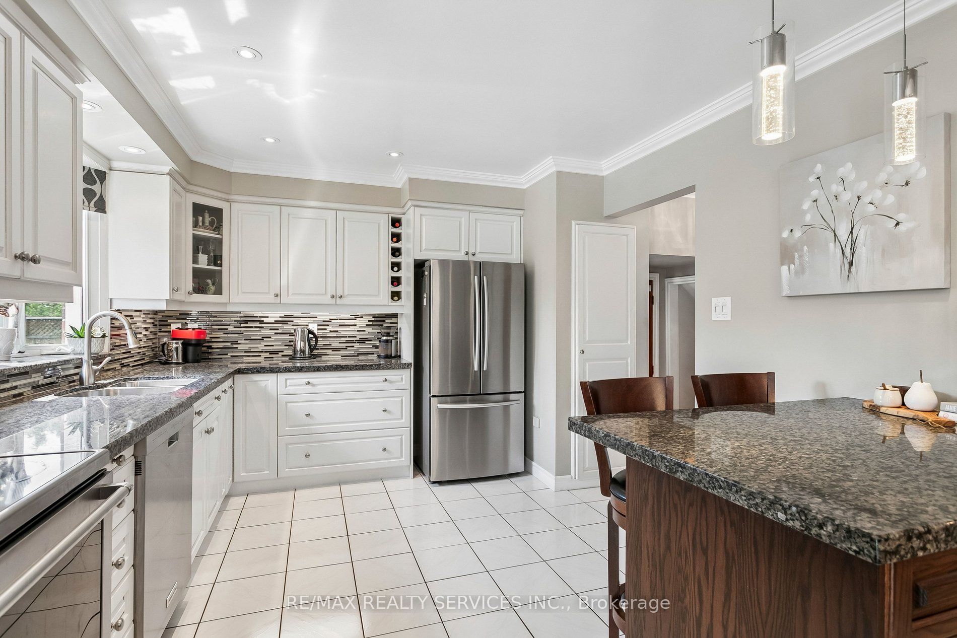 11 Longbourne Crescent Property Photo 15