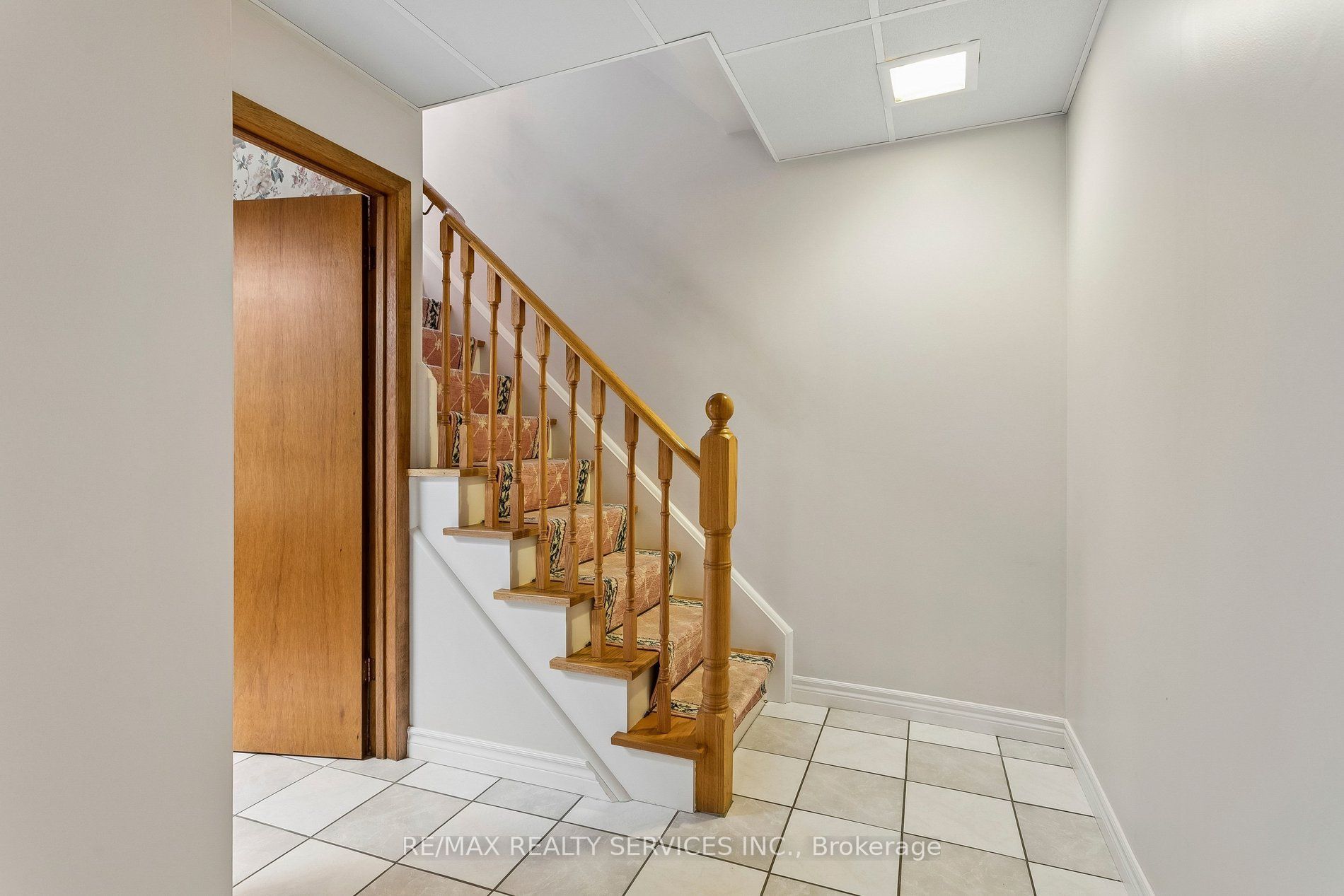 11 Longbourne Crescent Property Photo 32