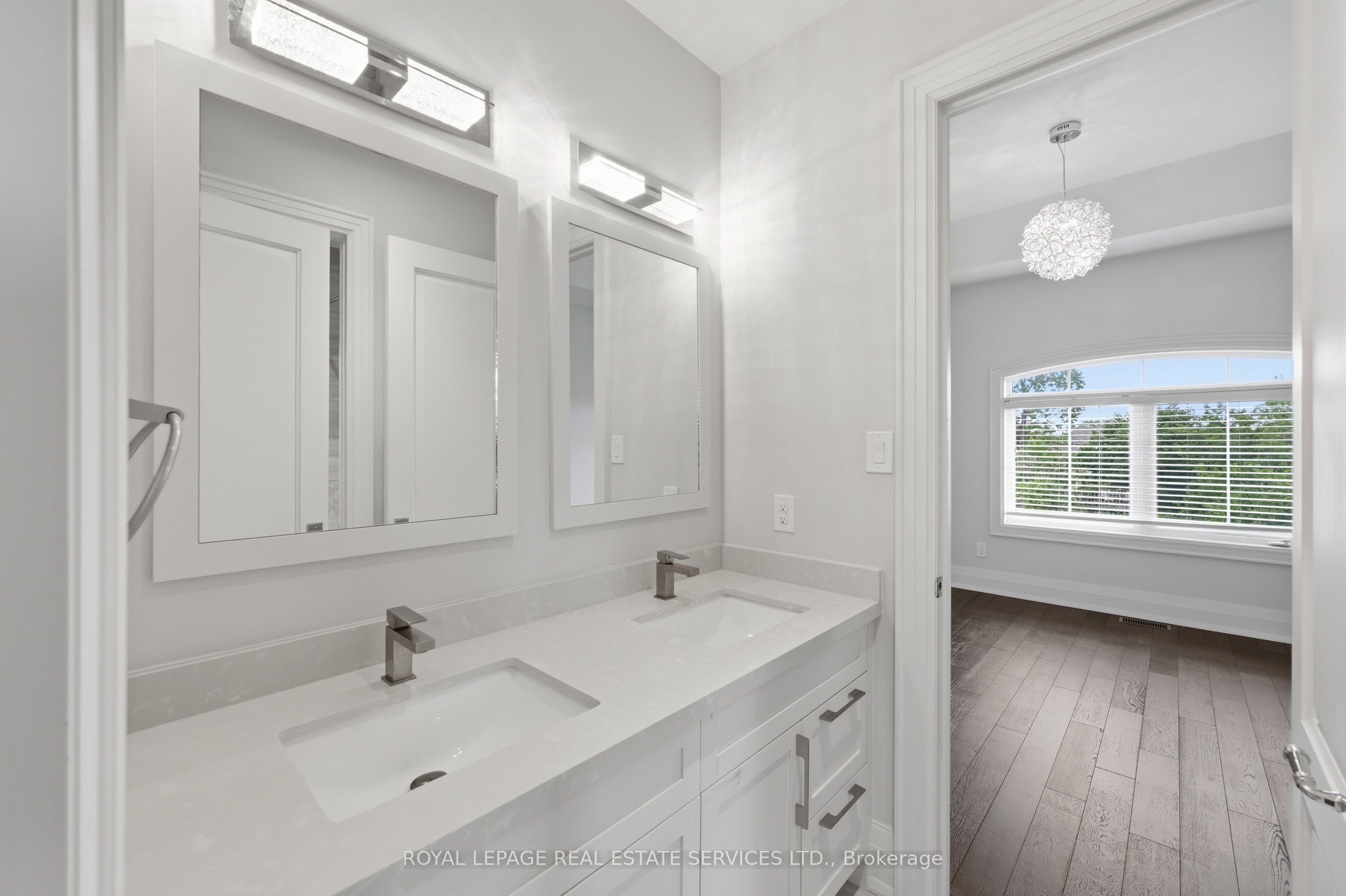 584 Weynway Court Property Photo 33