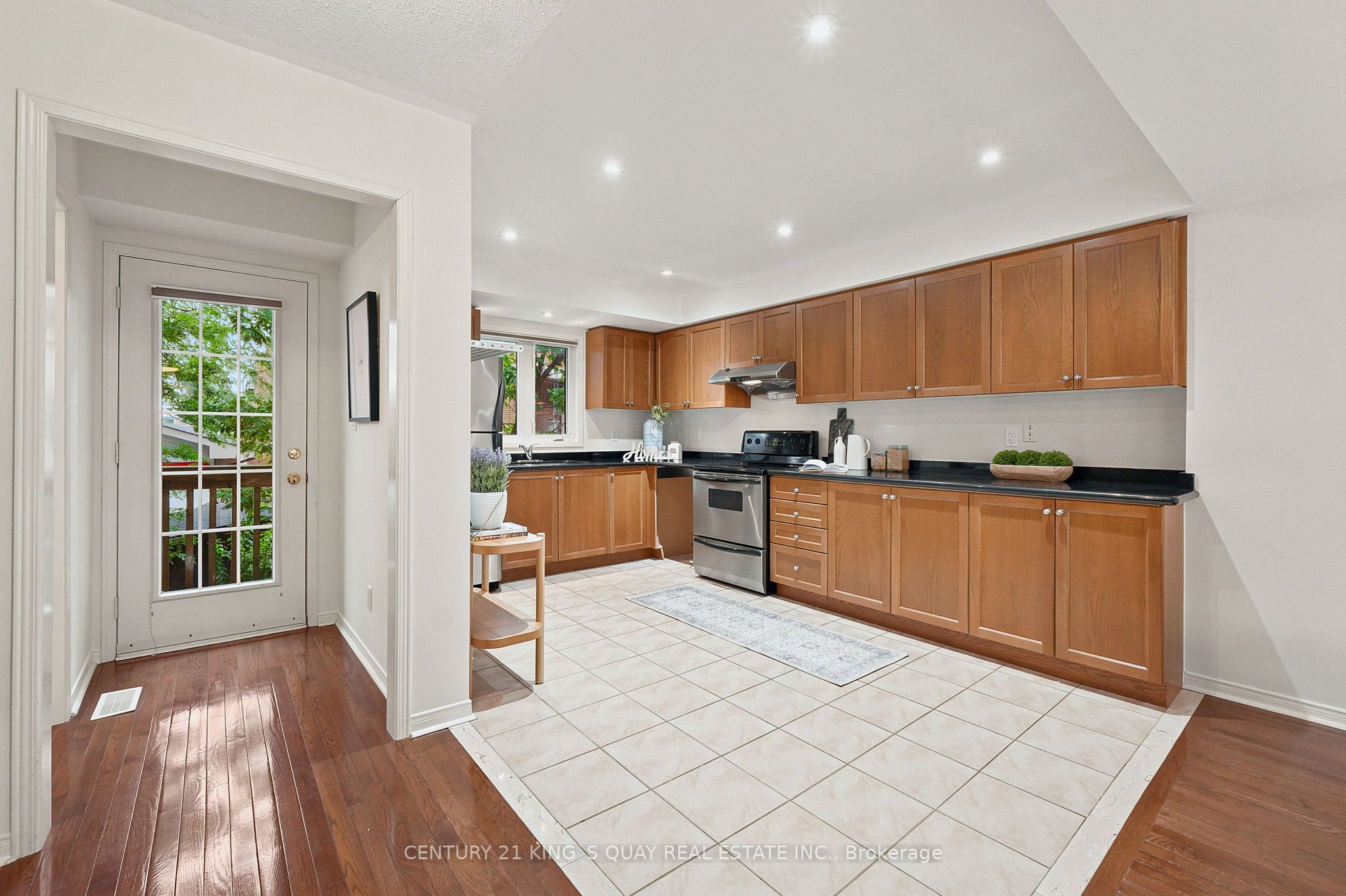 619 Evans Avenue 22 Property Photo 8