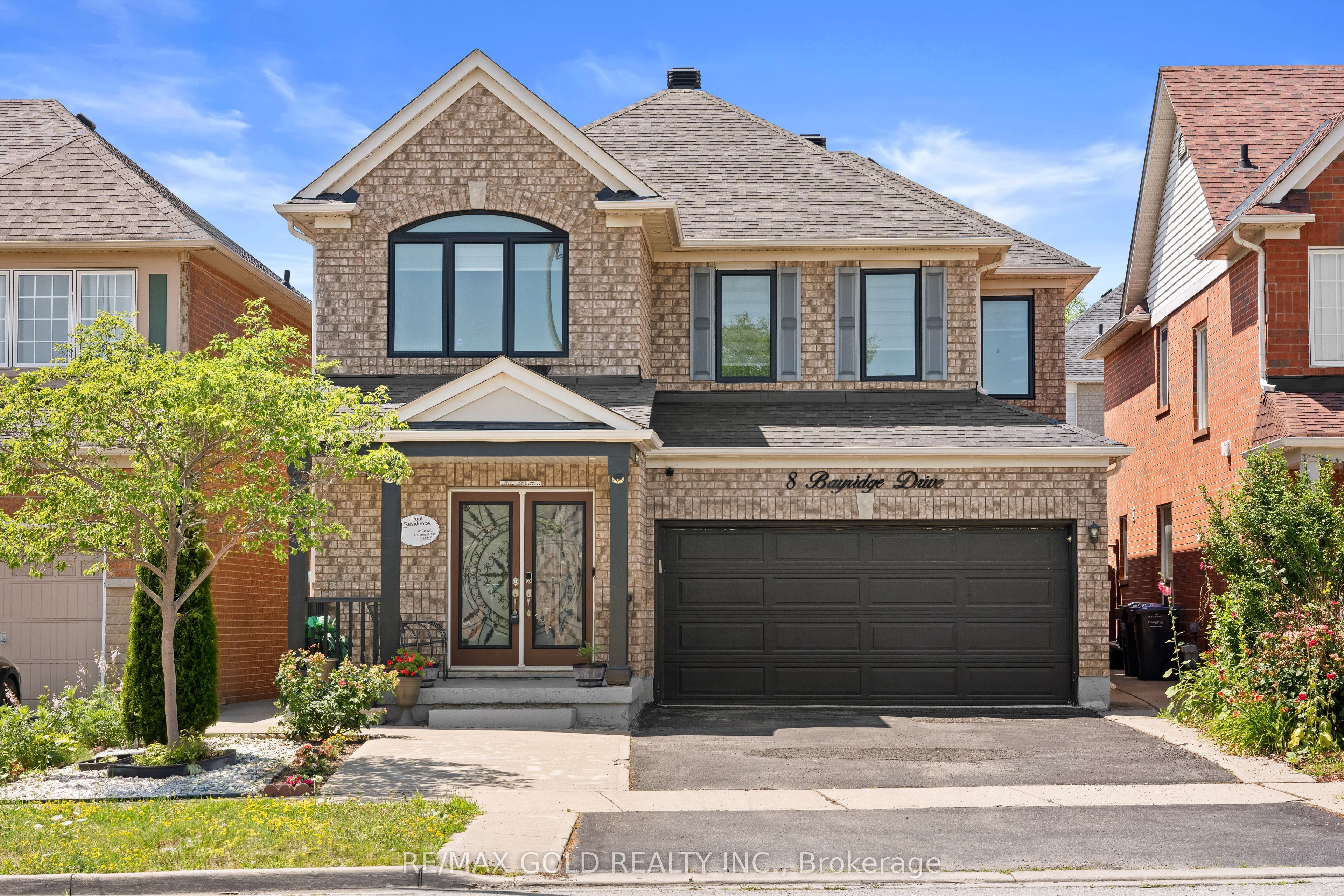 8 Bayridge Drive Property Photo 1