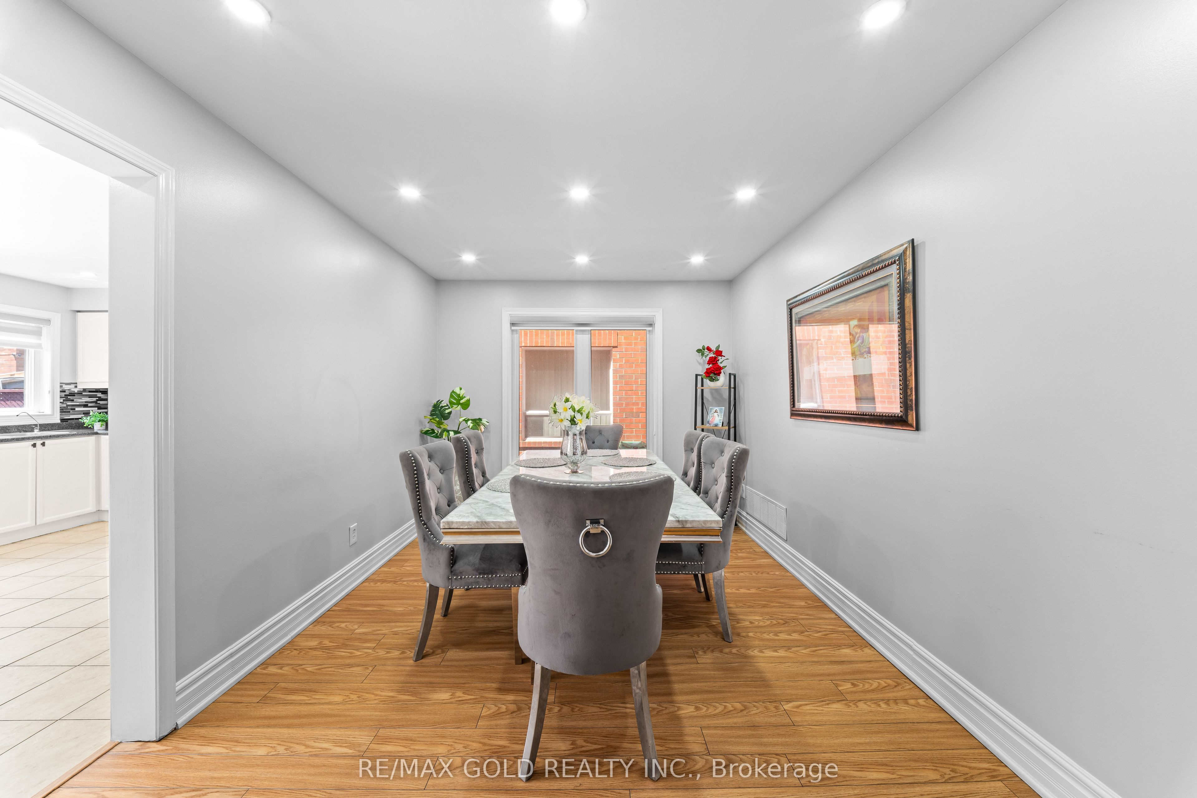 8 Bayridge Drive Property Photo 8